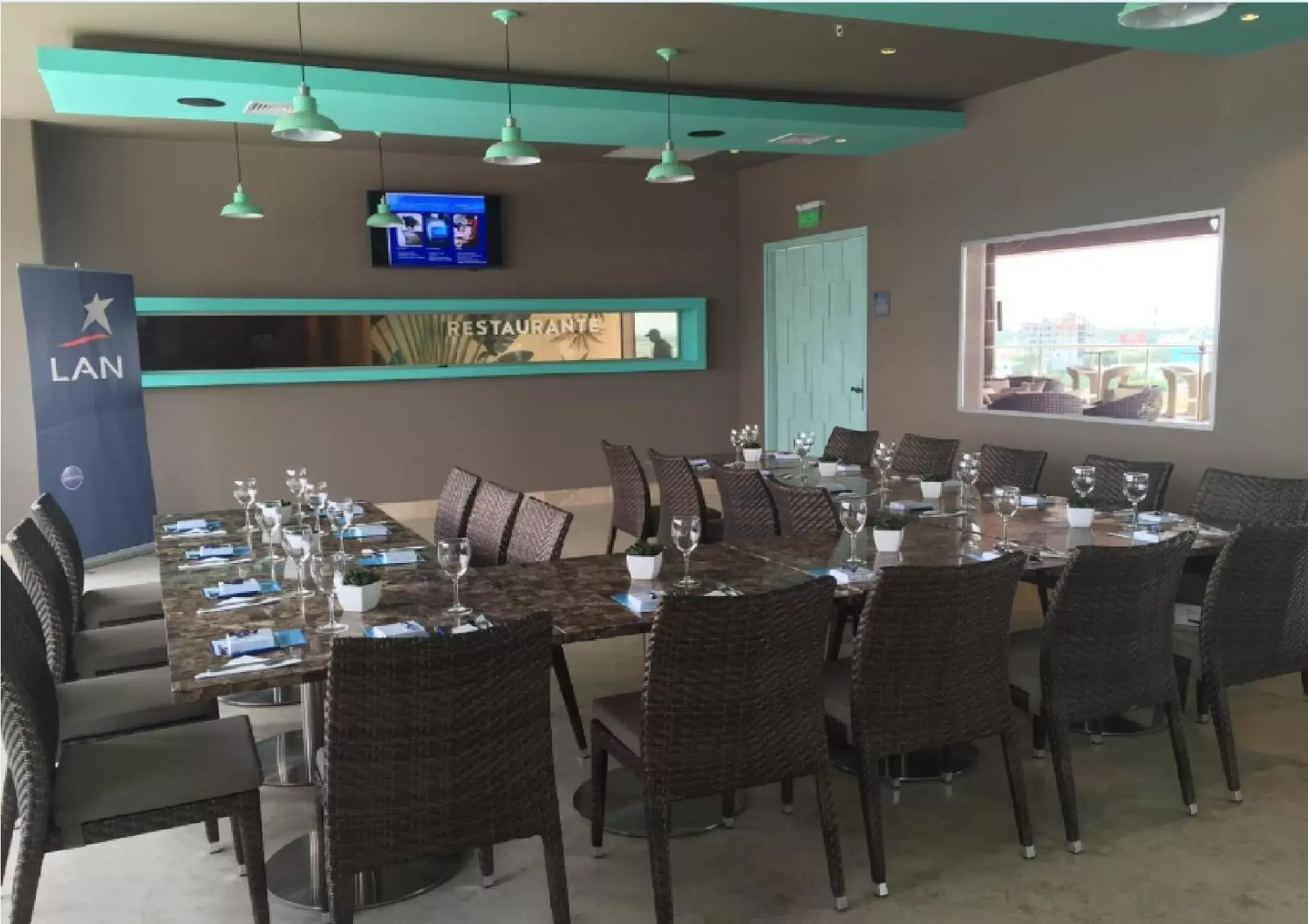 Restaurant/Places to Eat in GHL Hotel Monteria