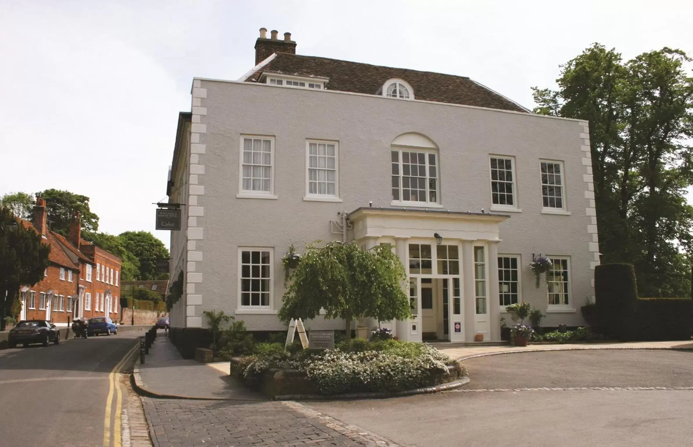 Facade/entrance, Property Building in St Michael's Manor Hotel - St Albans