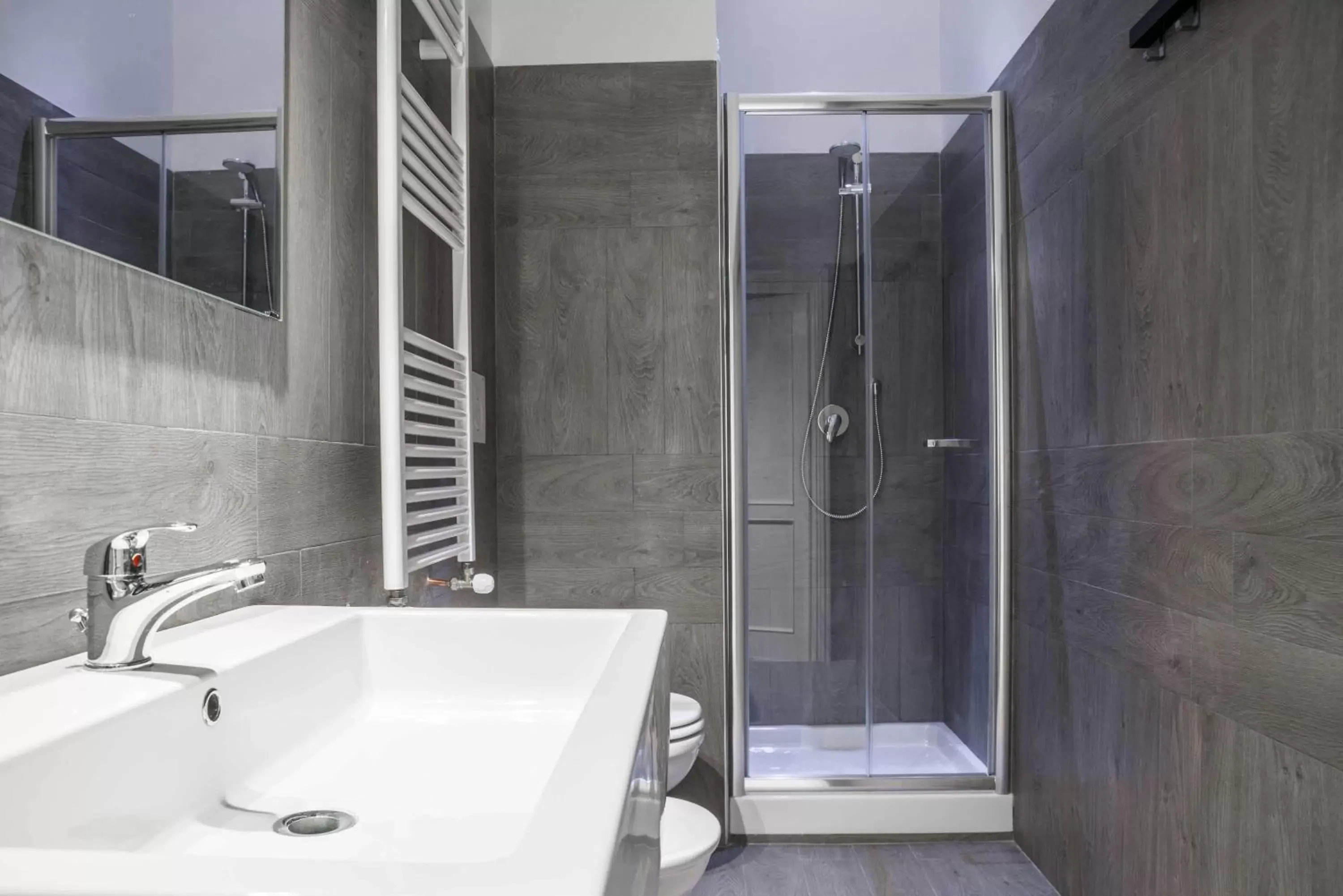 Shower, Bathroom in La Chicca B&B Siena