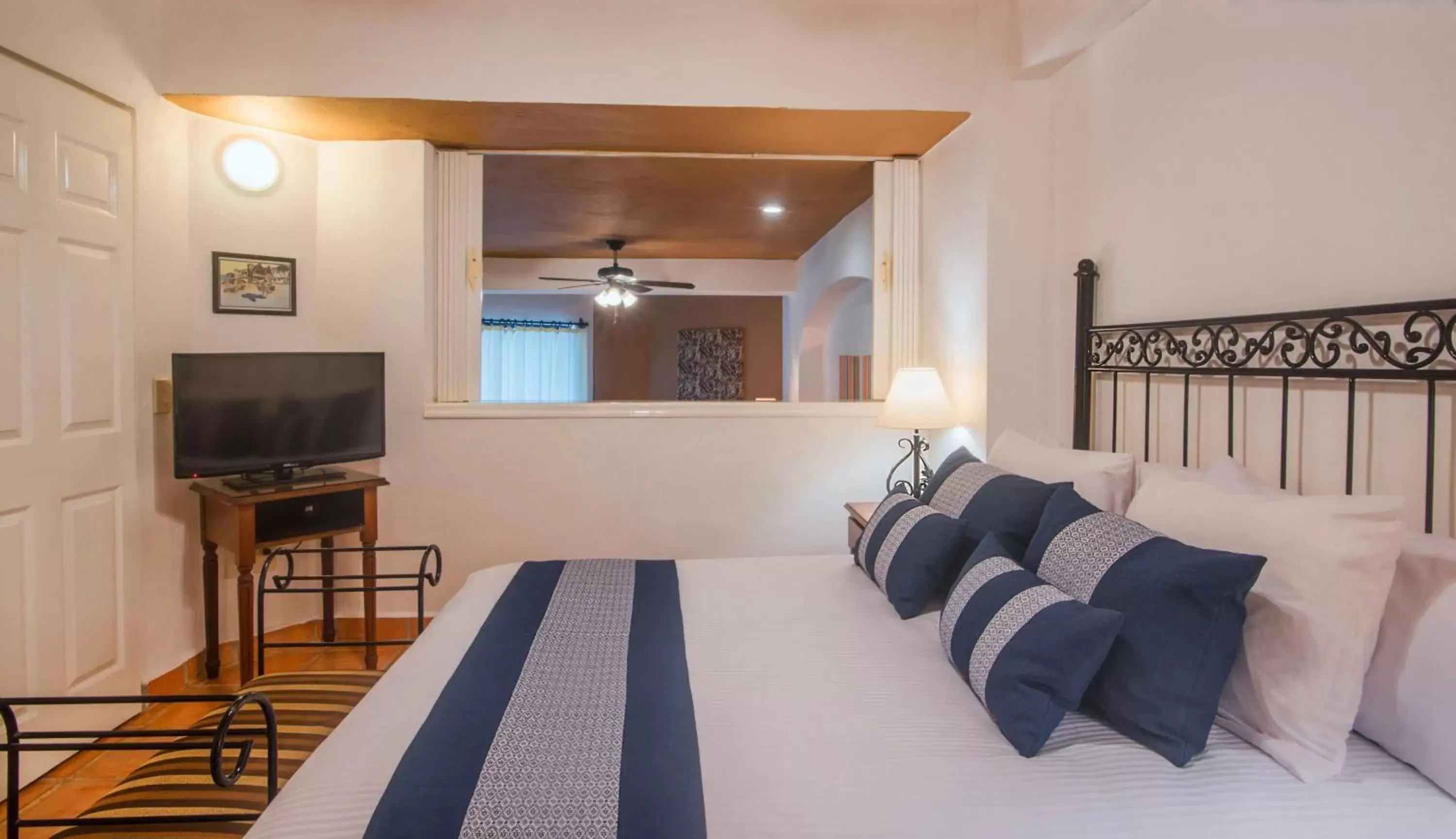 Bedroom, Bed in One Beach Street Puerto Vallarta