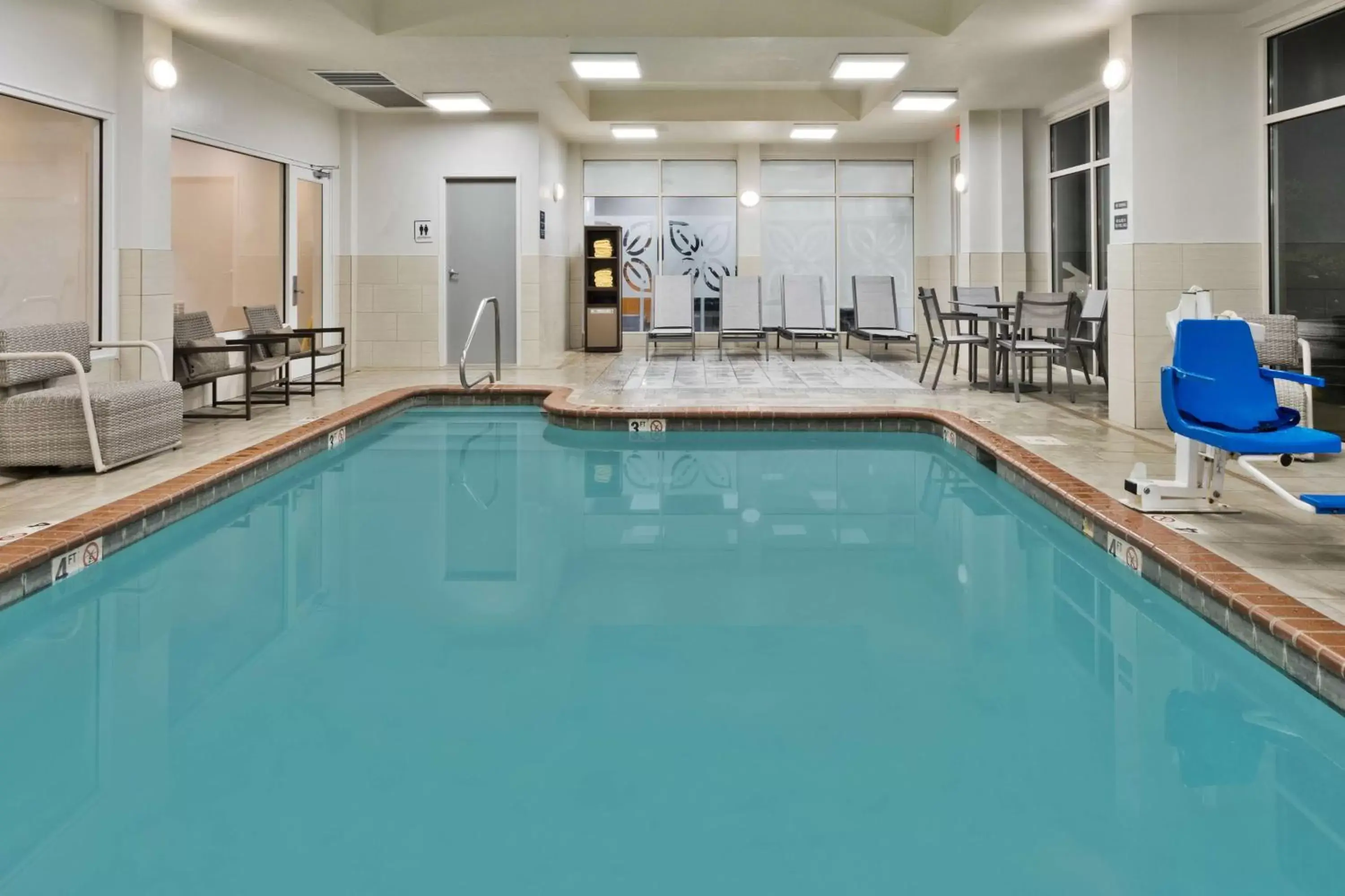 Pool view, Swimming Pool in Hilton Garden Inn Birmingham/Lakeshore Drive