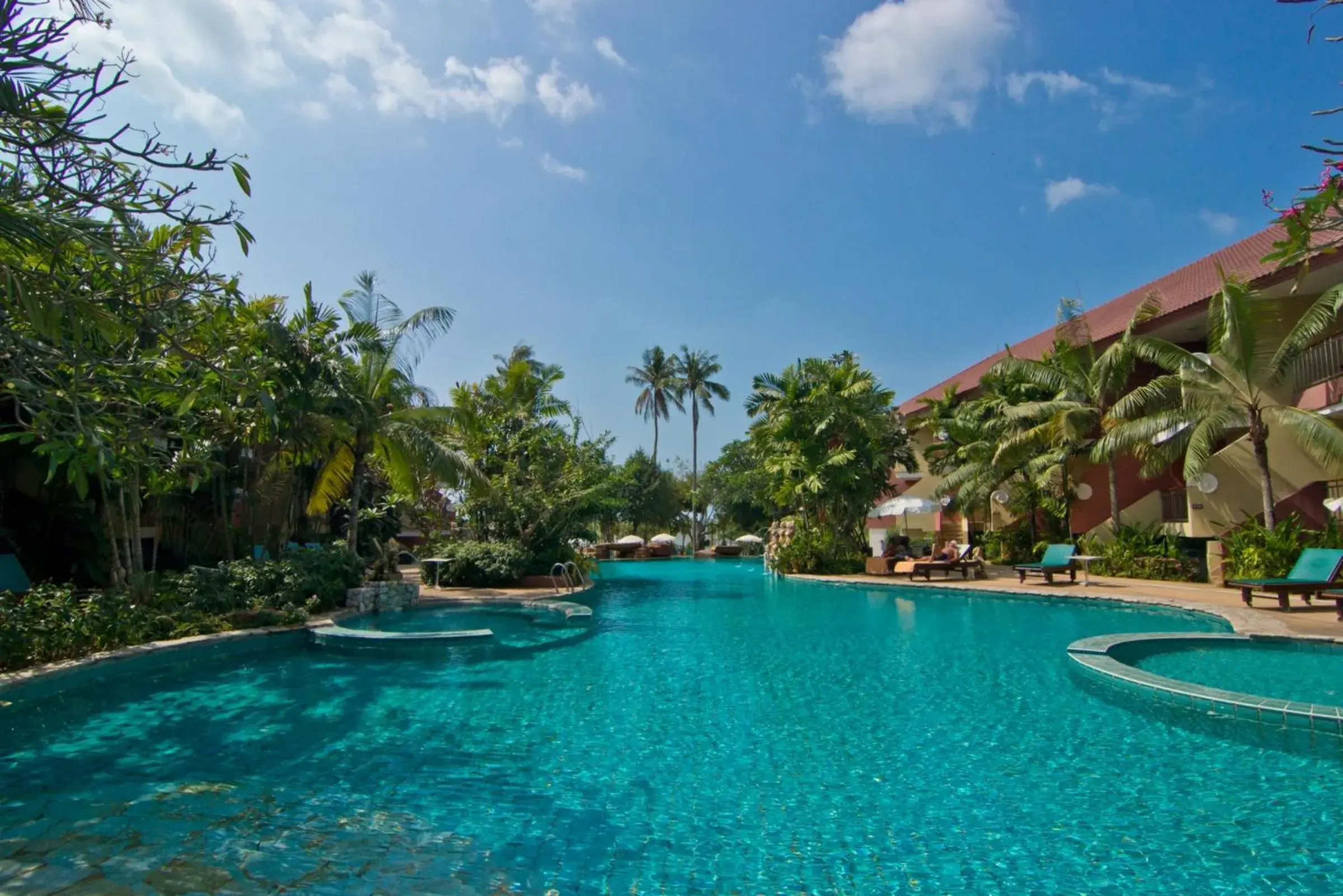 Swimming Pool in Bella Villa Cabana