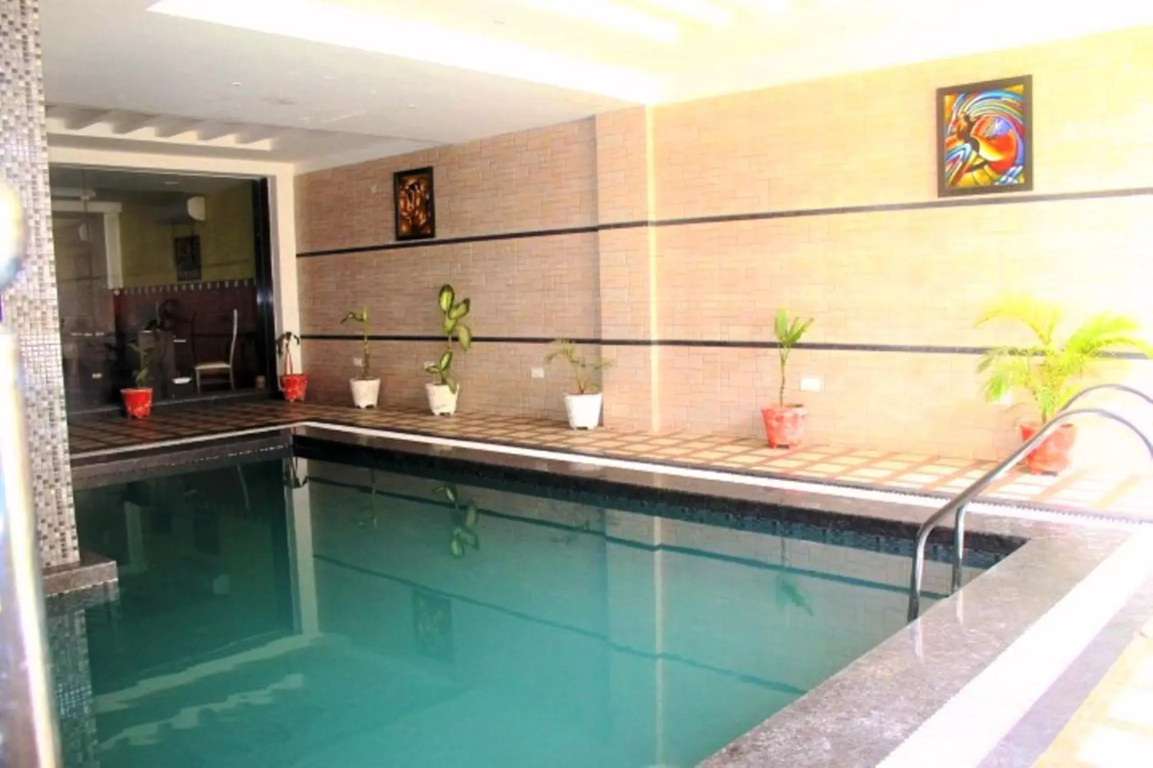 Pool view, Swimming Pool in Hotel Taj Villa- Agra