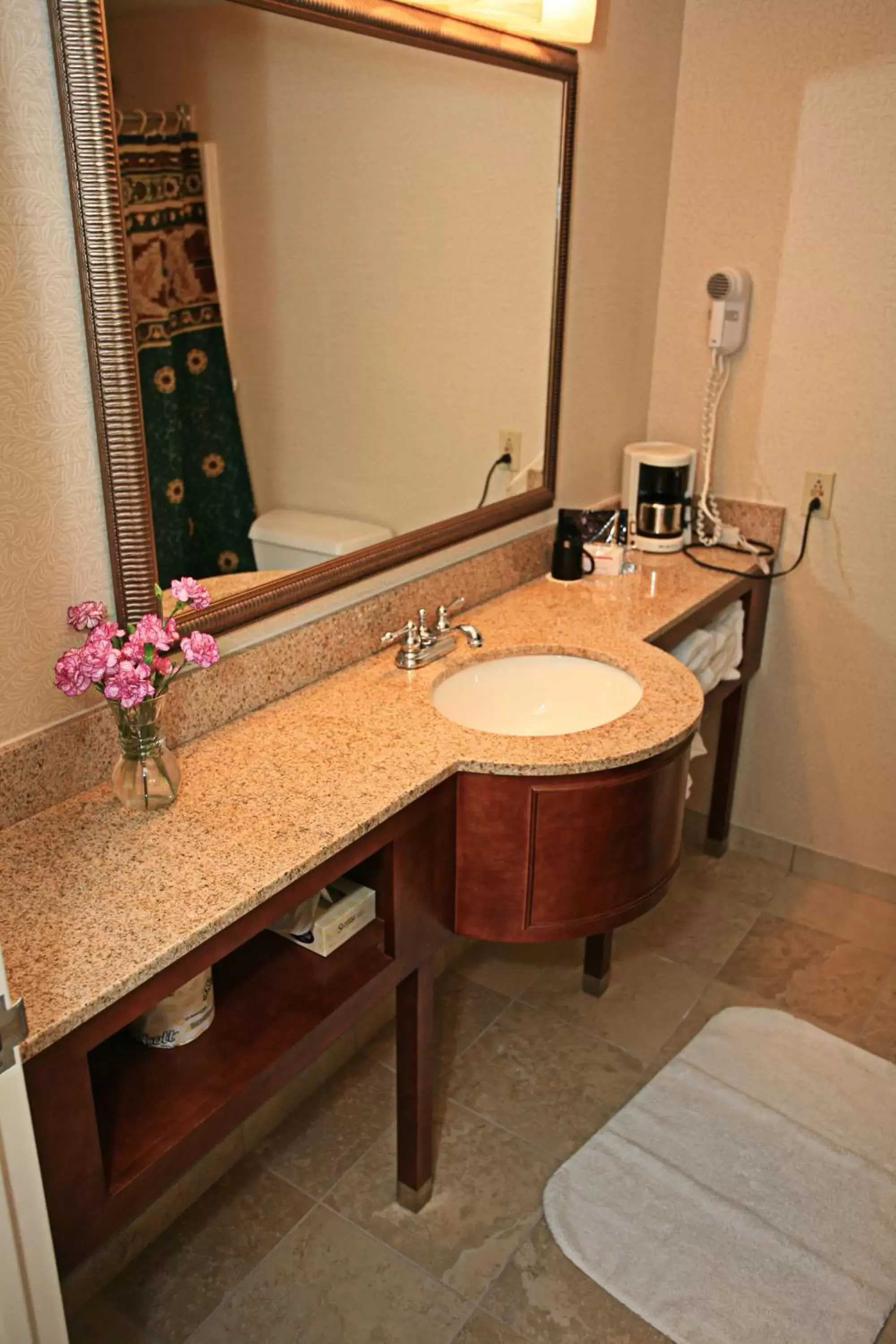 Bathroom in Sturbridge Host Hotel And Conference Center