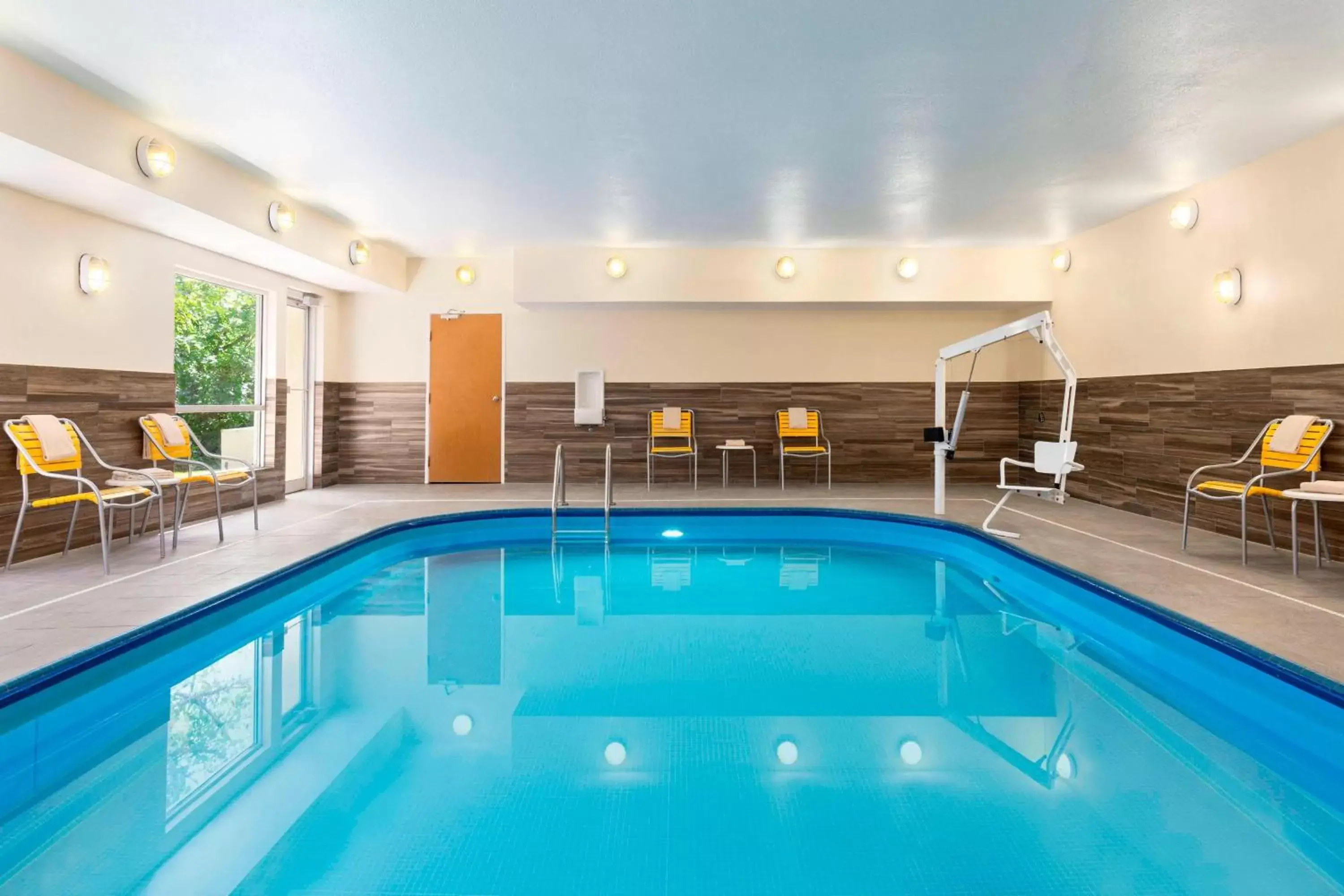 Swimming Pool in Fairfield Inn Racine