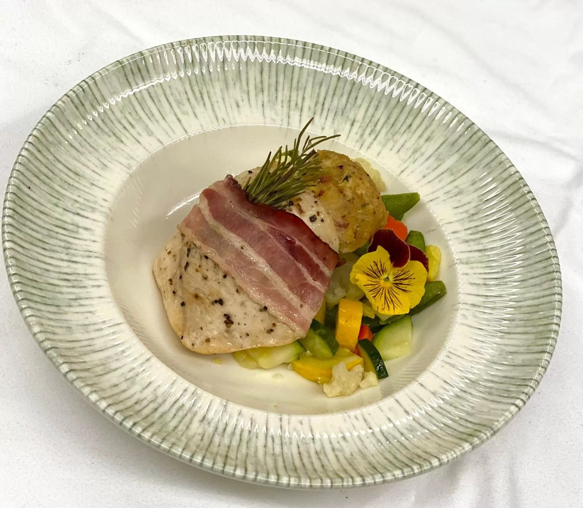 Food and drinks in Hotel Restaurant Südrast Dreiländereck