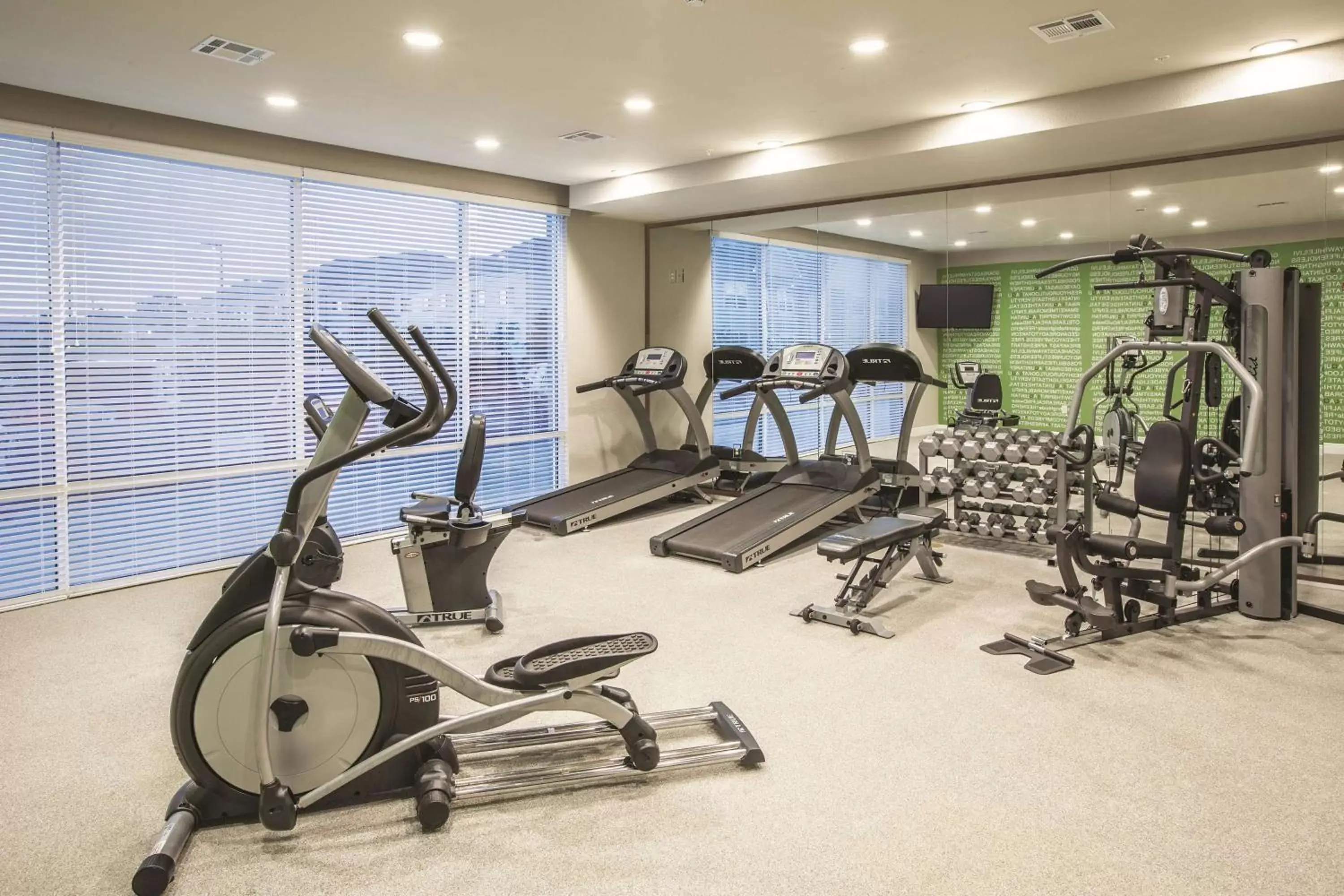 Fitness centre/facilities, Fitness Center/Facilities in La Quinta by Wyndham Hattiesburg - I-59