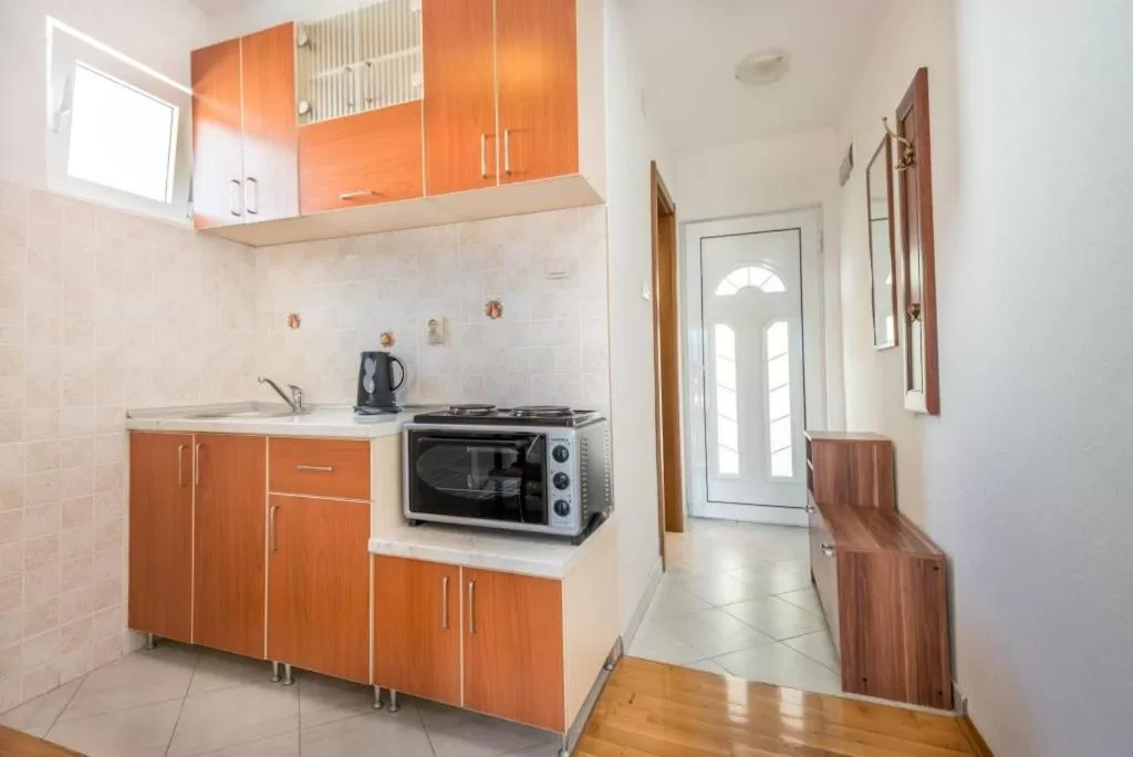Kitchen or kitchenette, Kitchen/Kitchenette in Apartment Kotor