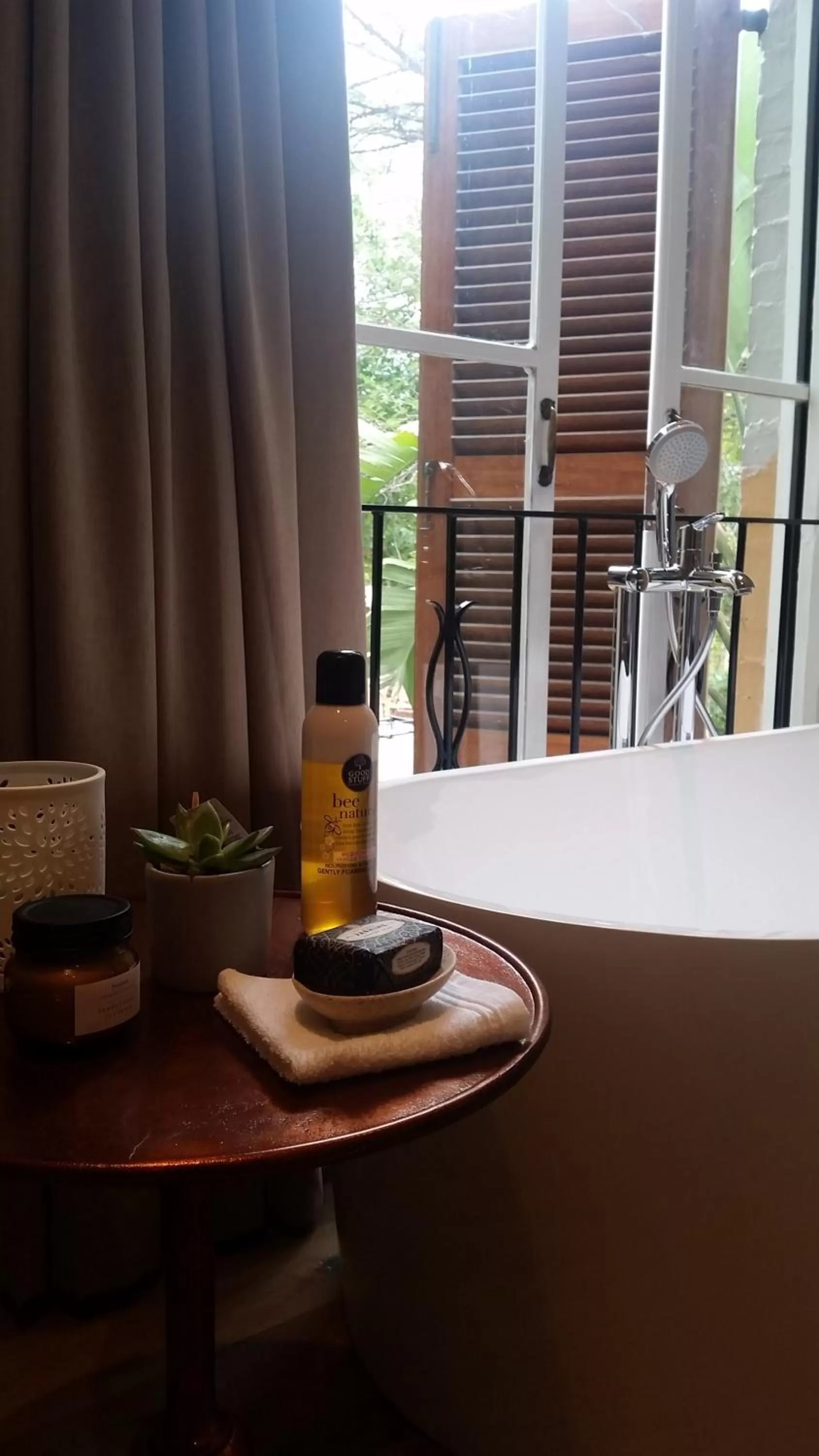 Bath in Amberhall Guesthouse