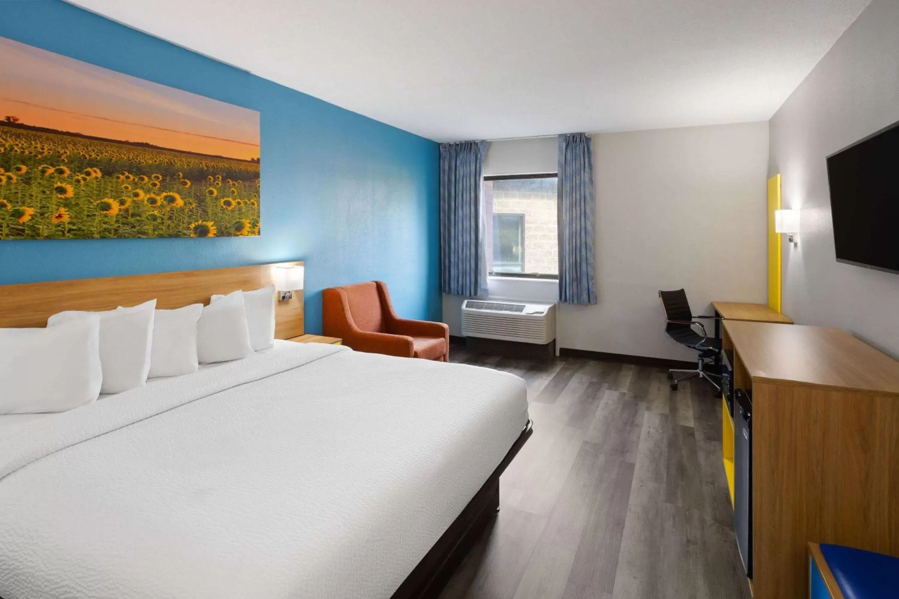 Photo of the whole room in Days Inn & Suites by Wyndham Northwest Indianapolis