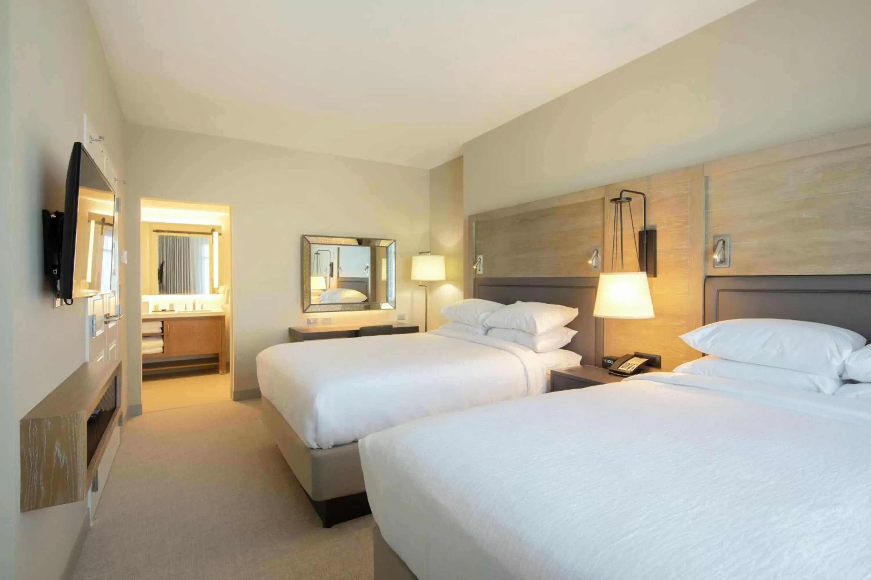 Bedroom, Bed in Embassy Suites St Augustine Beach Oceanfront Resort