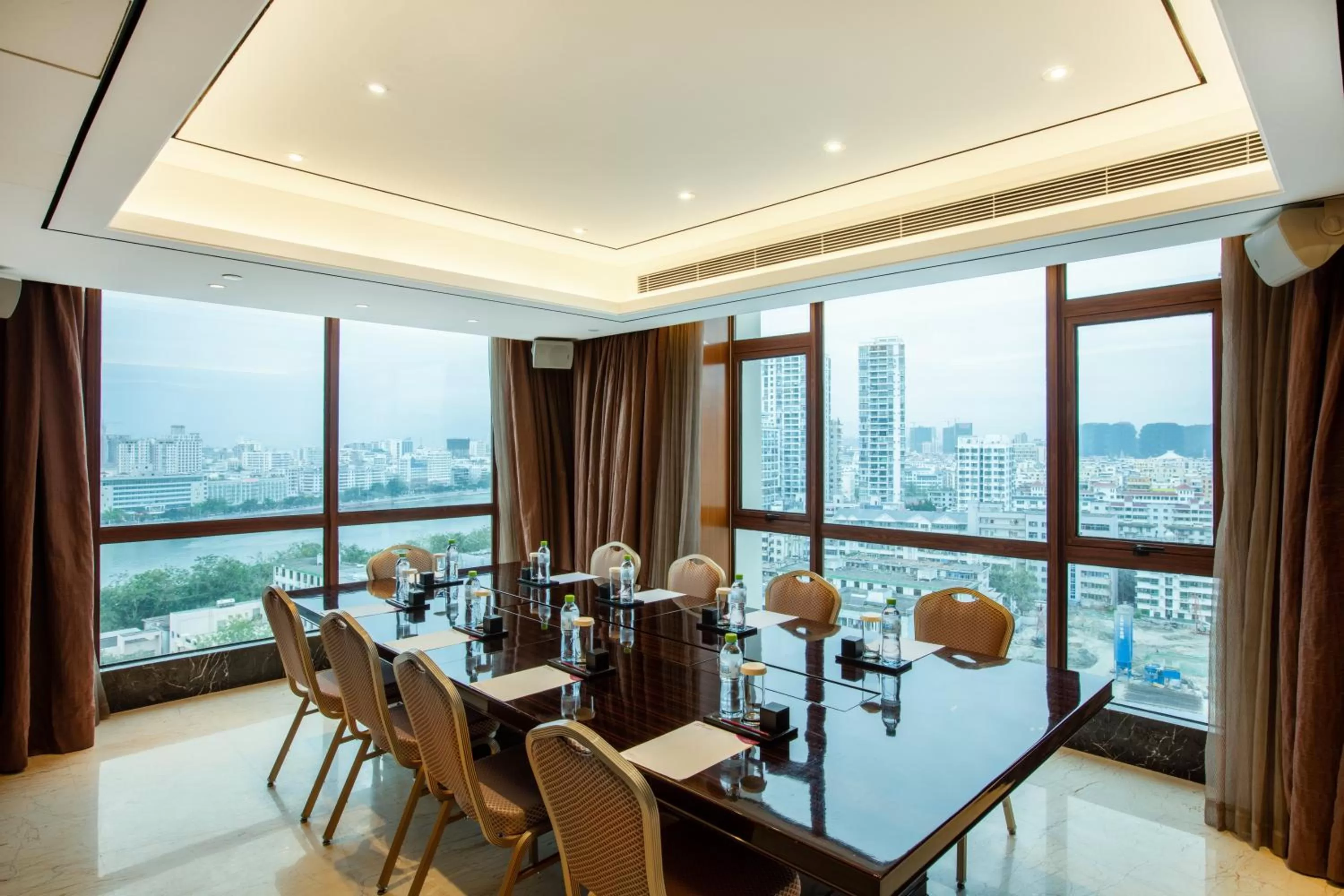 Meeting/conference room in Crowne Plaza Sanya City Center by IHG