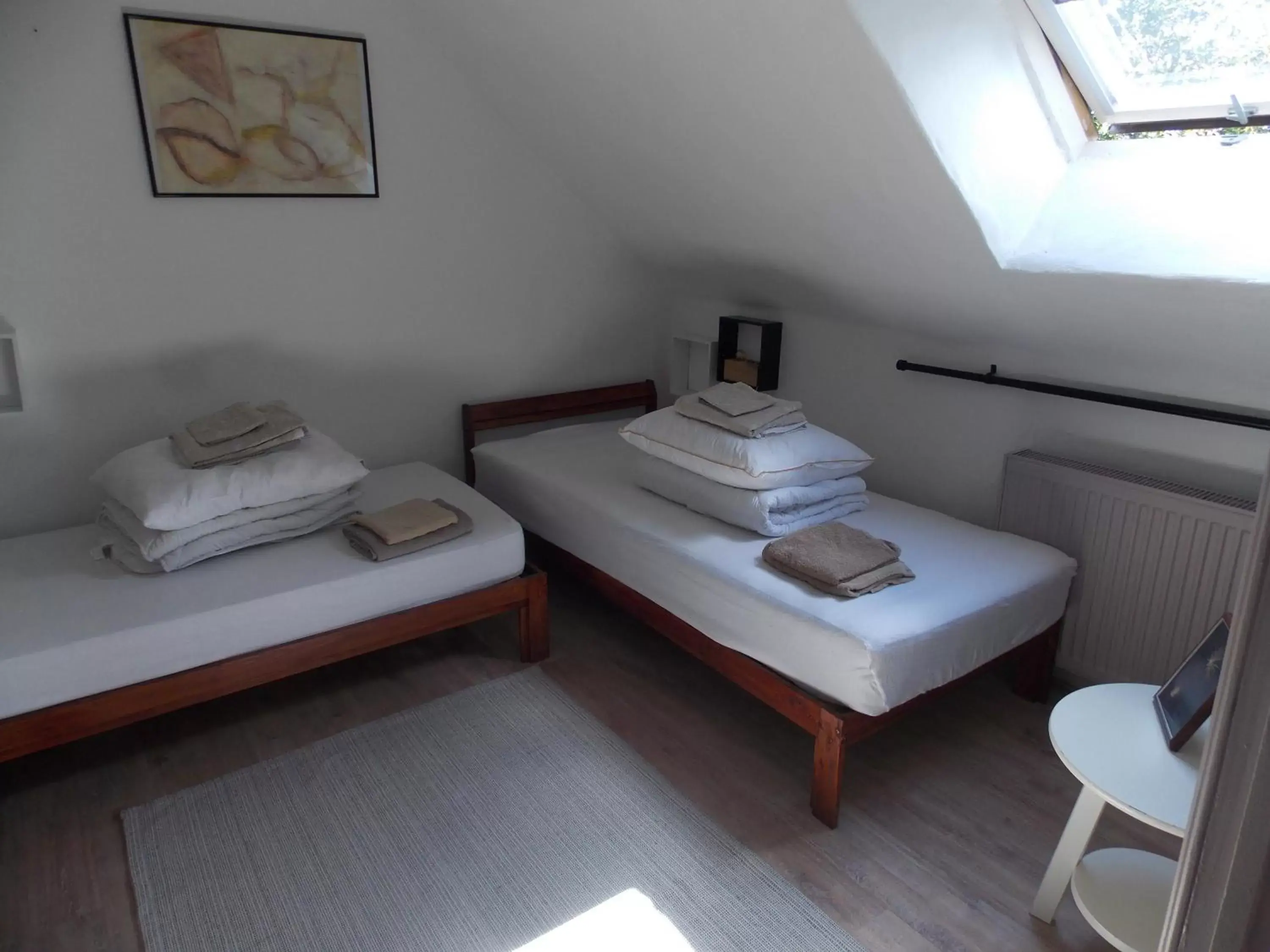 Bedroom, Bed in Tintaglia, betaalbaar en gastvrij