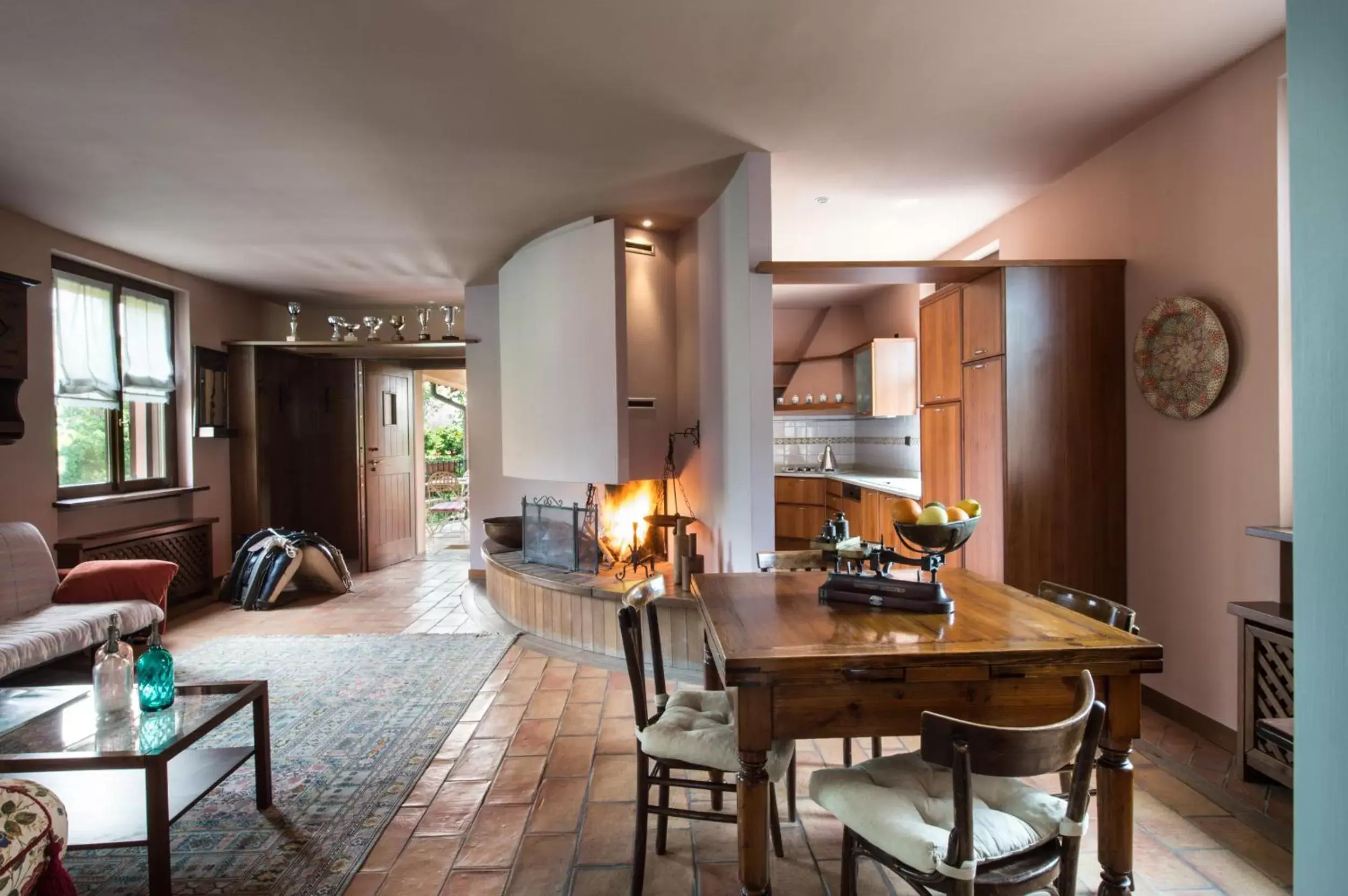 Kitchen or kitchenette, Dining Area in San Giacomo Horses & Agriturismo