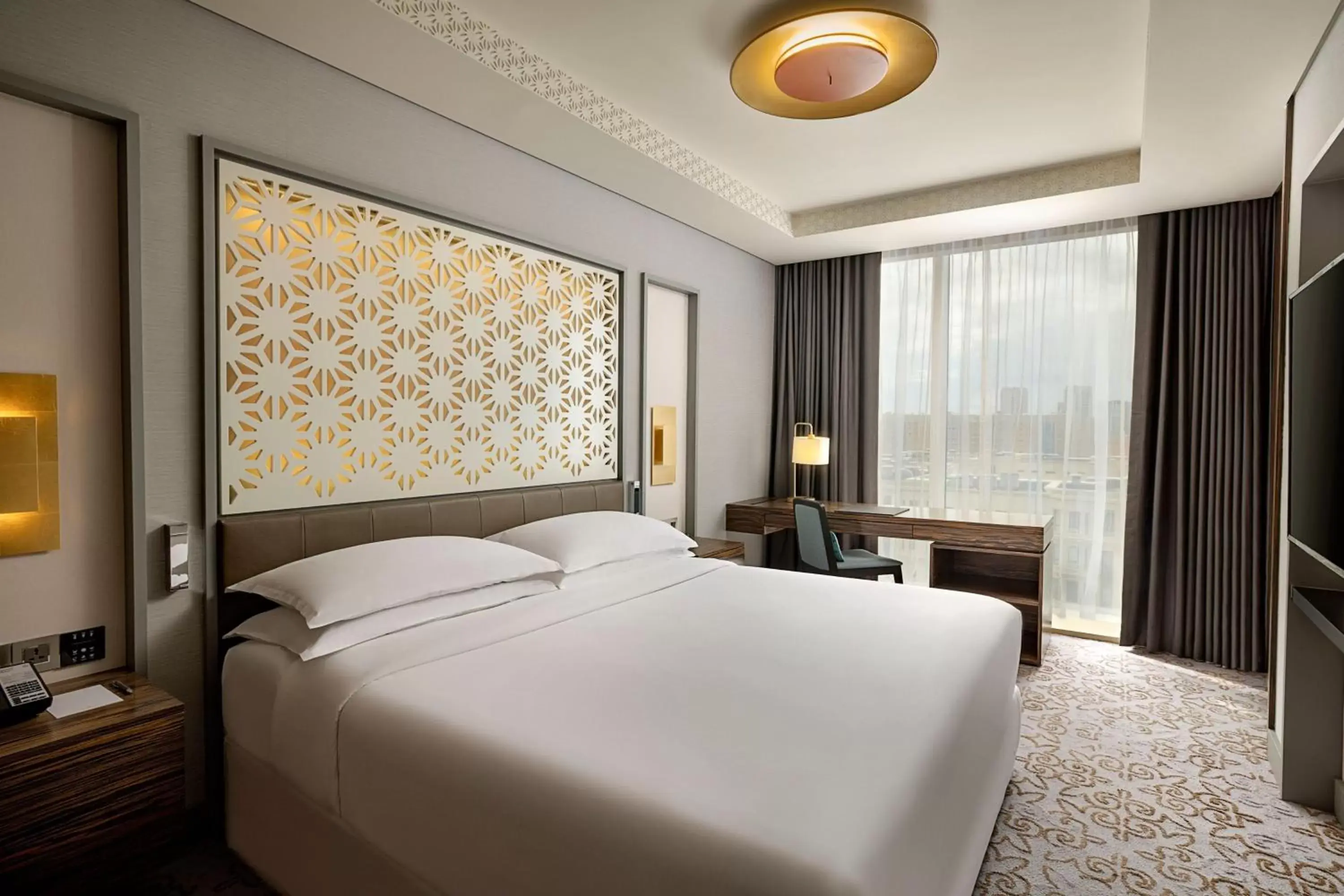 Bedroom, Bed in Sheraton Astana Hotel