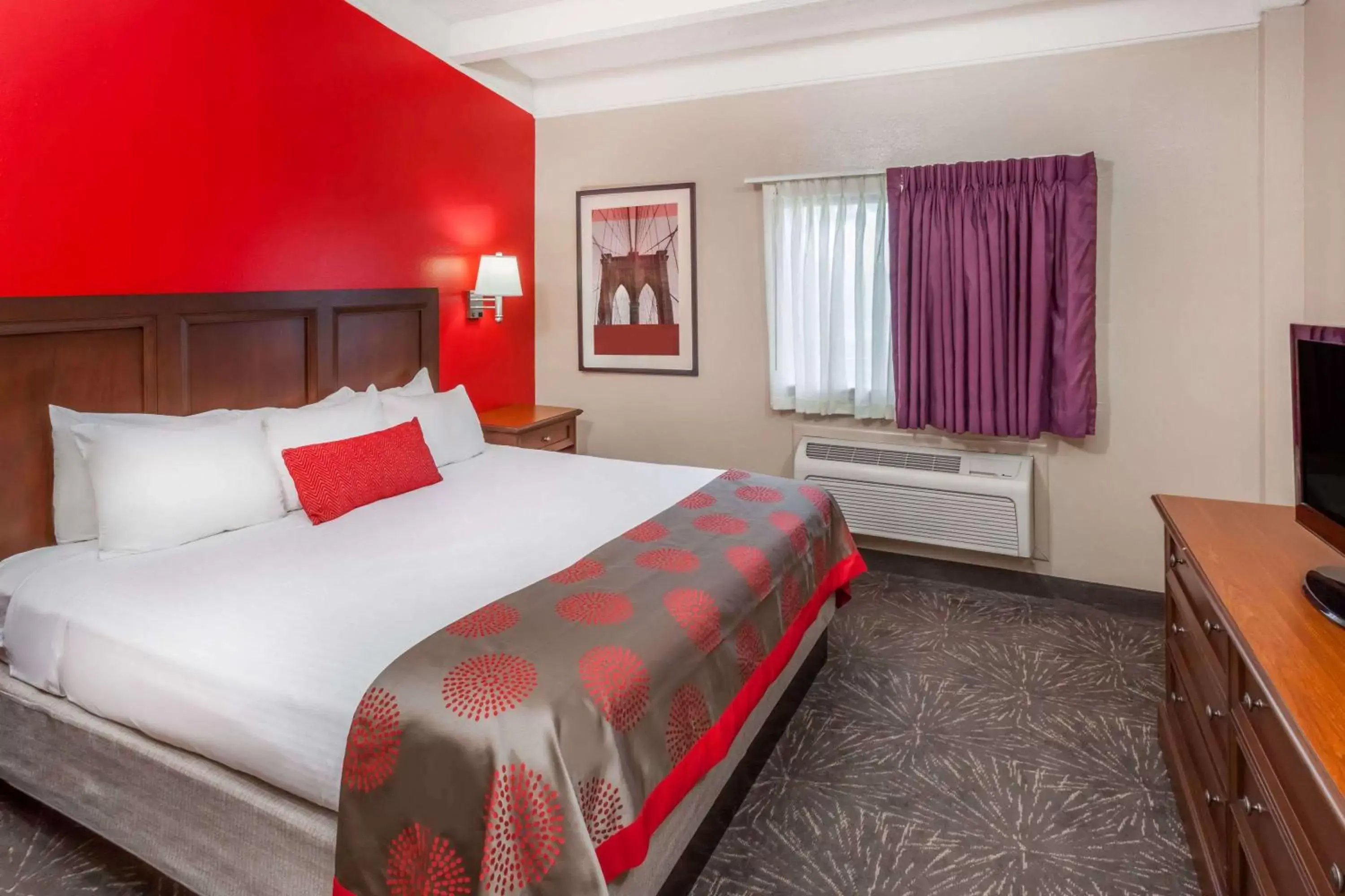 King Studio Suite - Non-Smoking in Ramada by Wyndham Hammond Hotel & Conference Center