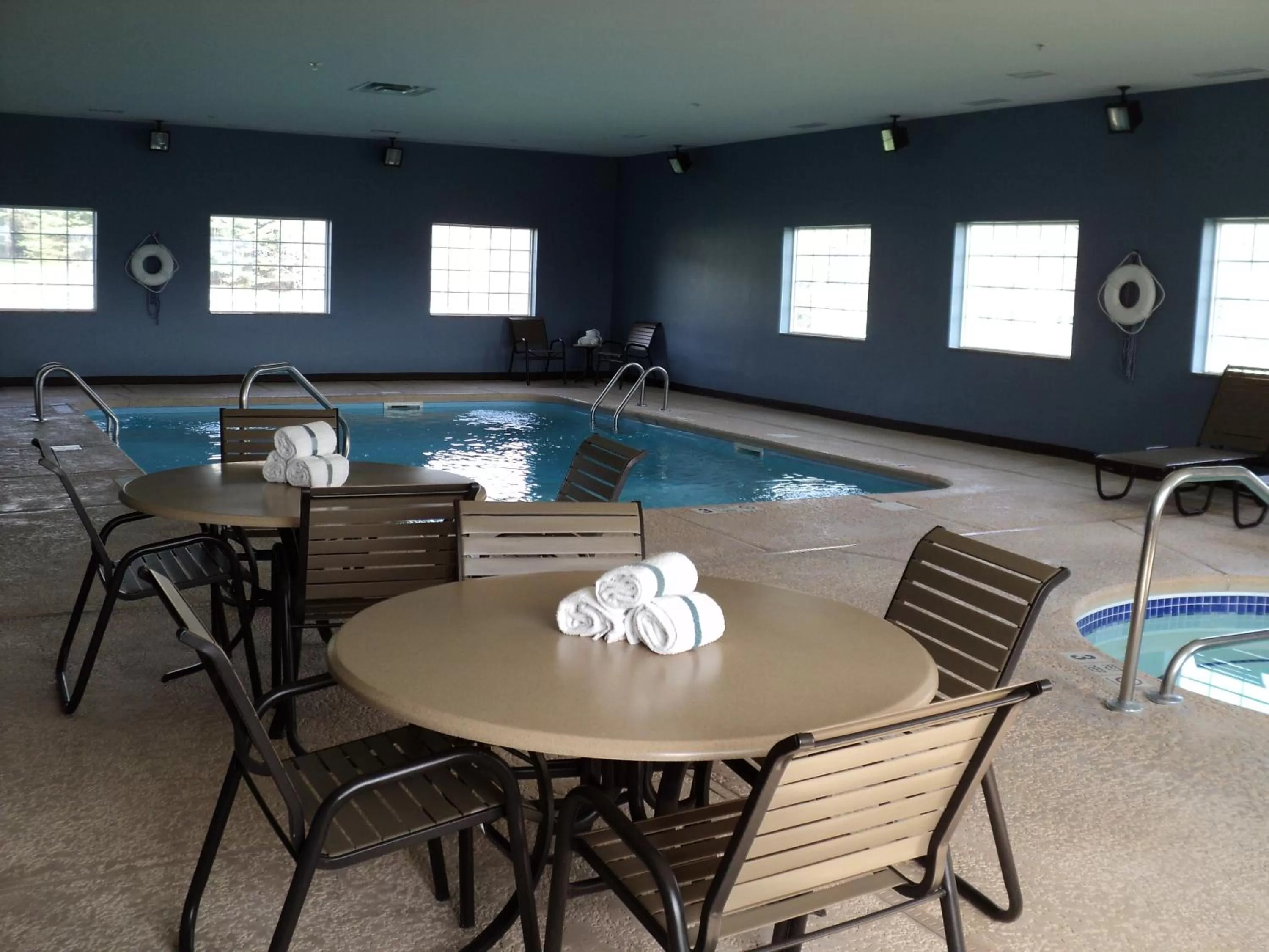 Hot Tub in Microtel Inn & Suites Mansfield PA