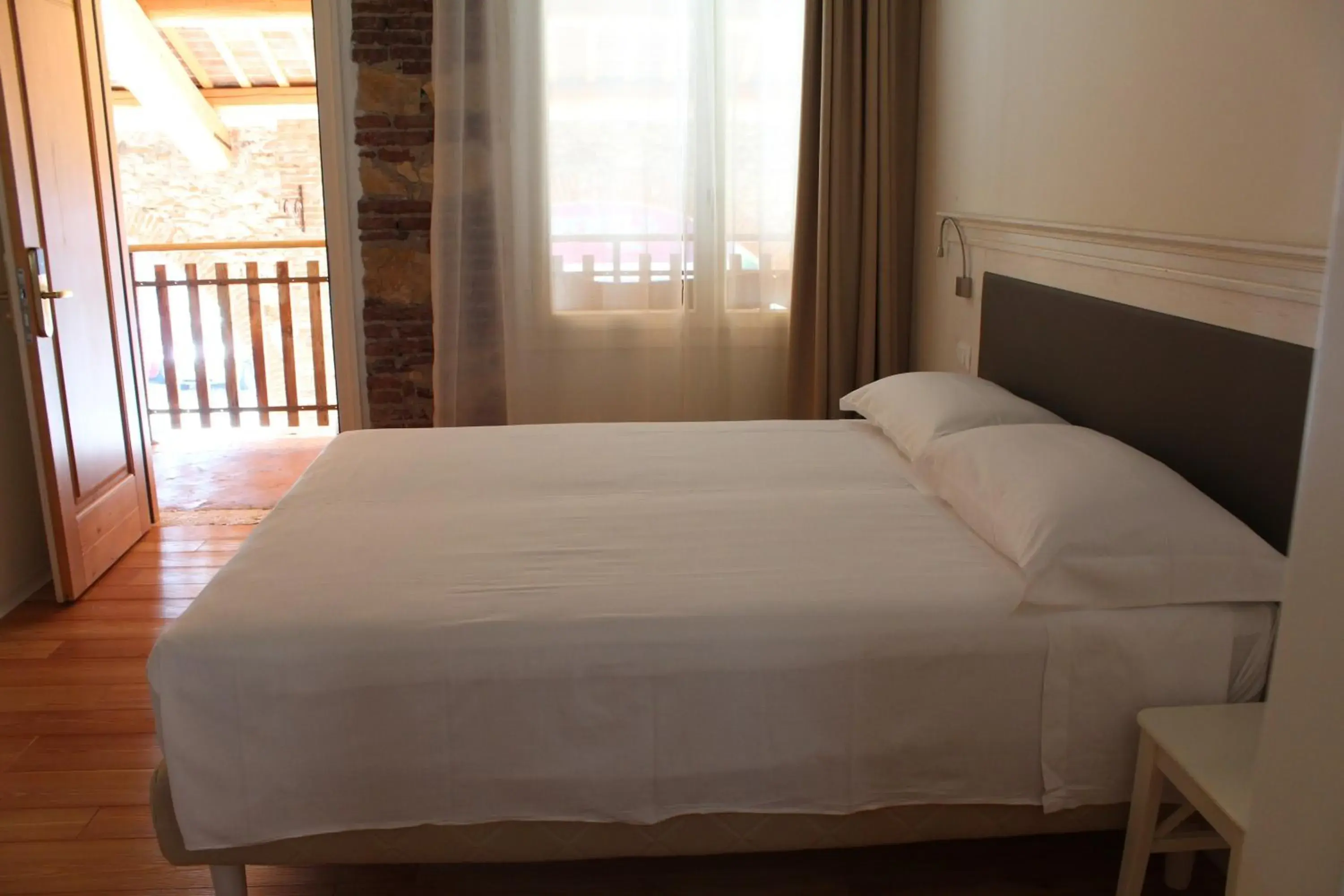Bed in Hotel Albergo al Sole