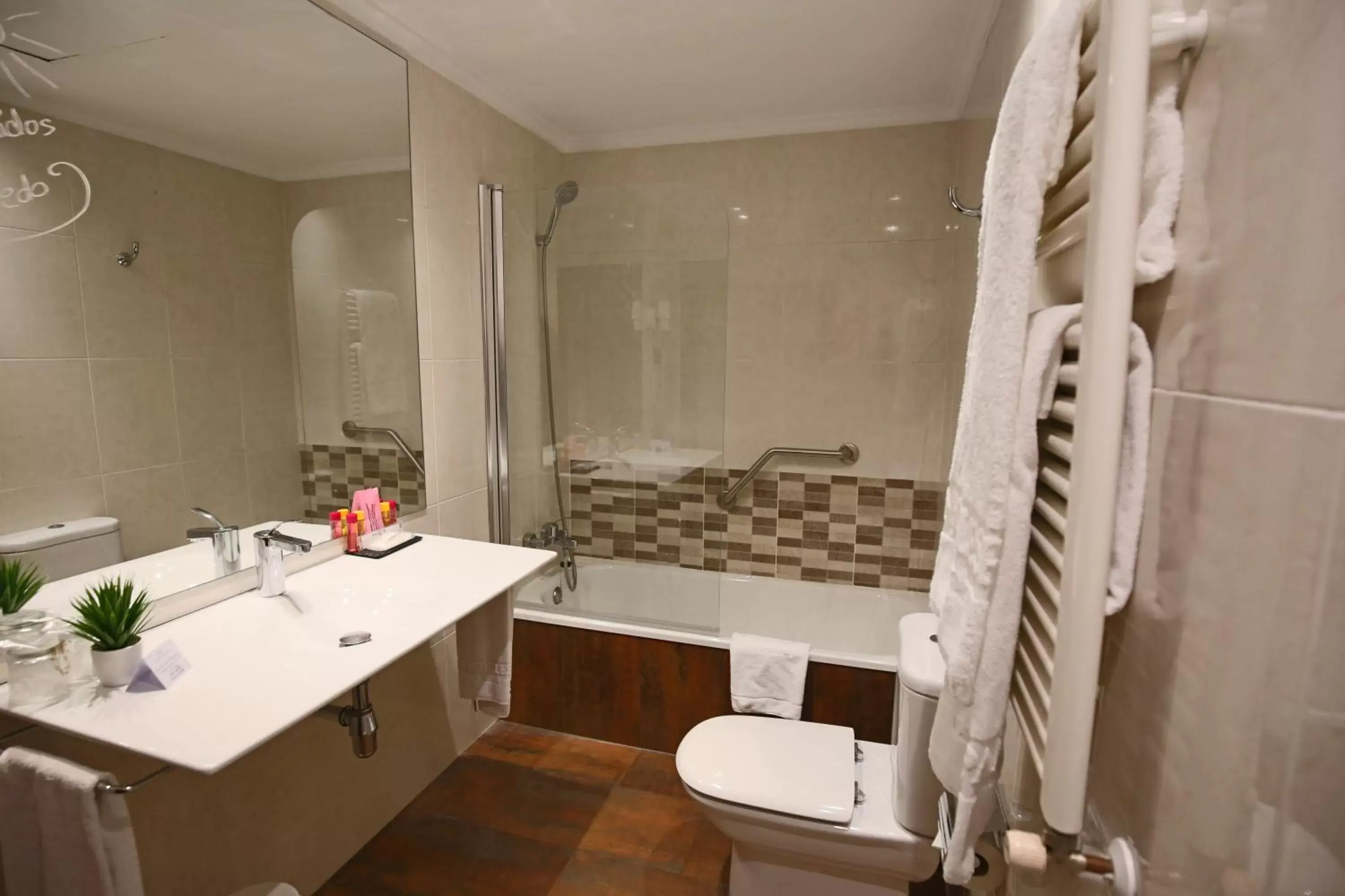 Bathroom in Gran Hotel España