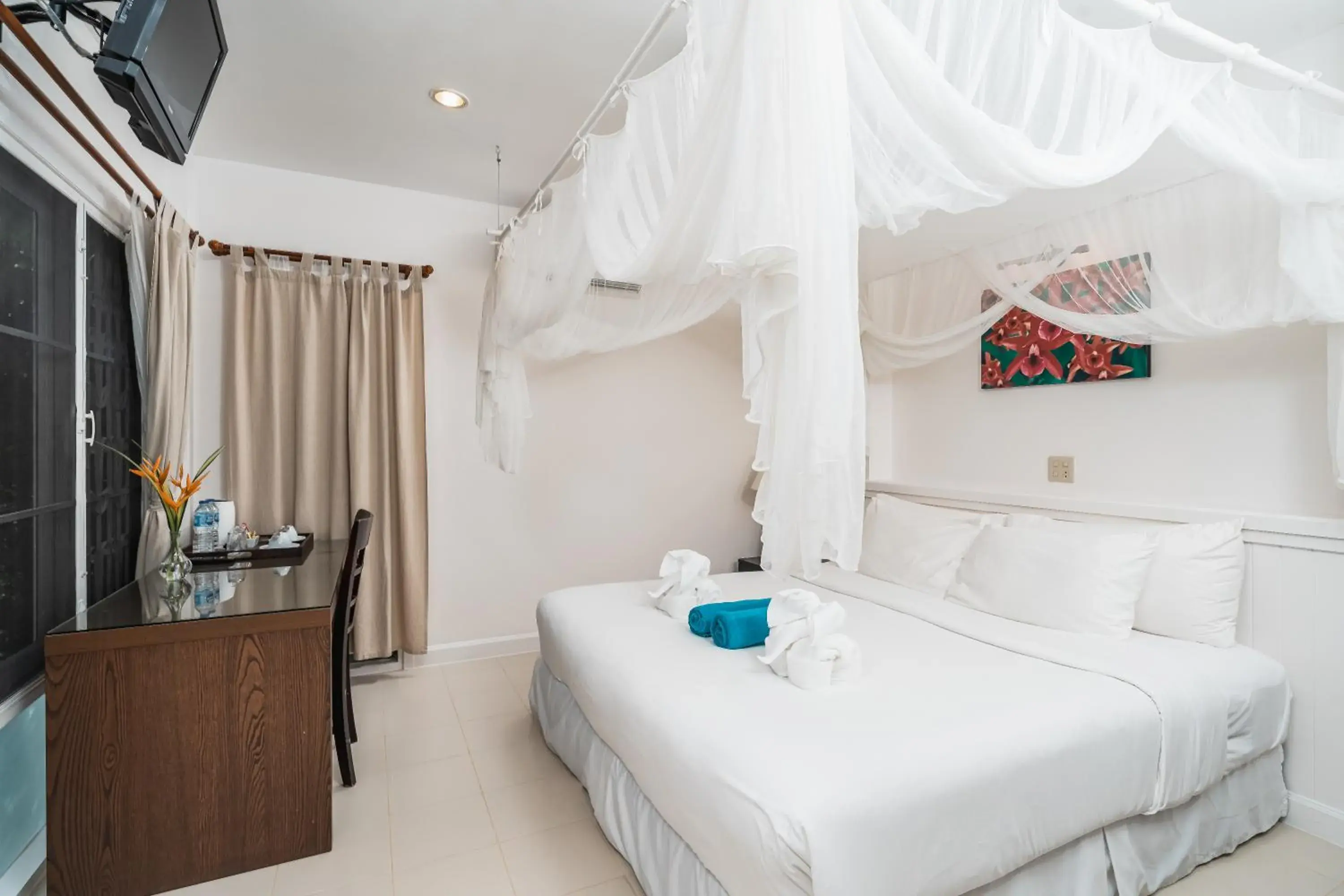 Bedroom, Bed in King's Garden Resort - SHA Plus