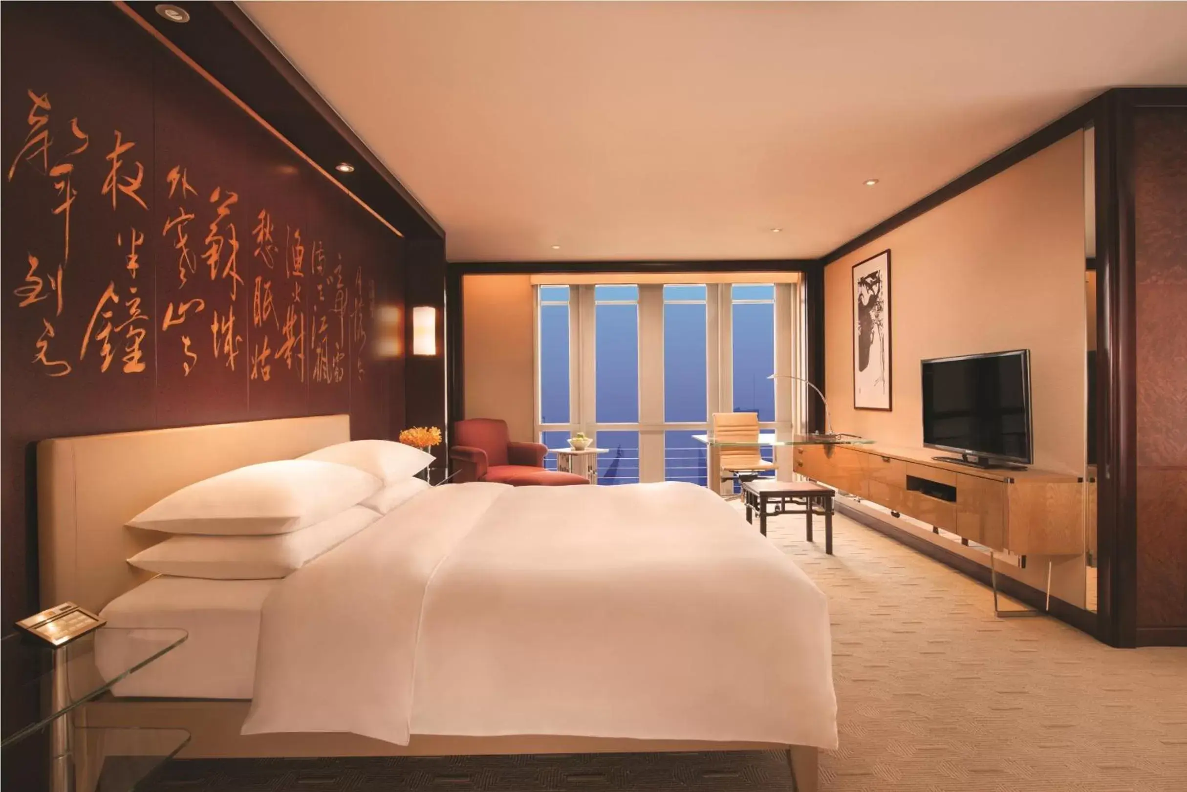 Queen Room - single occupancy - Club Access in Grand Hyatt Shanghai