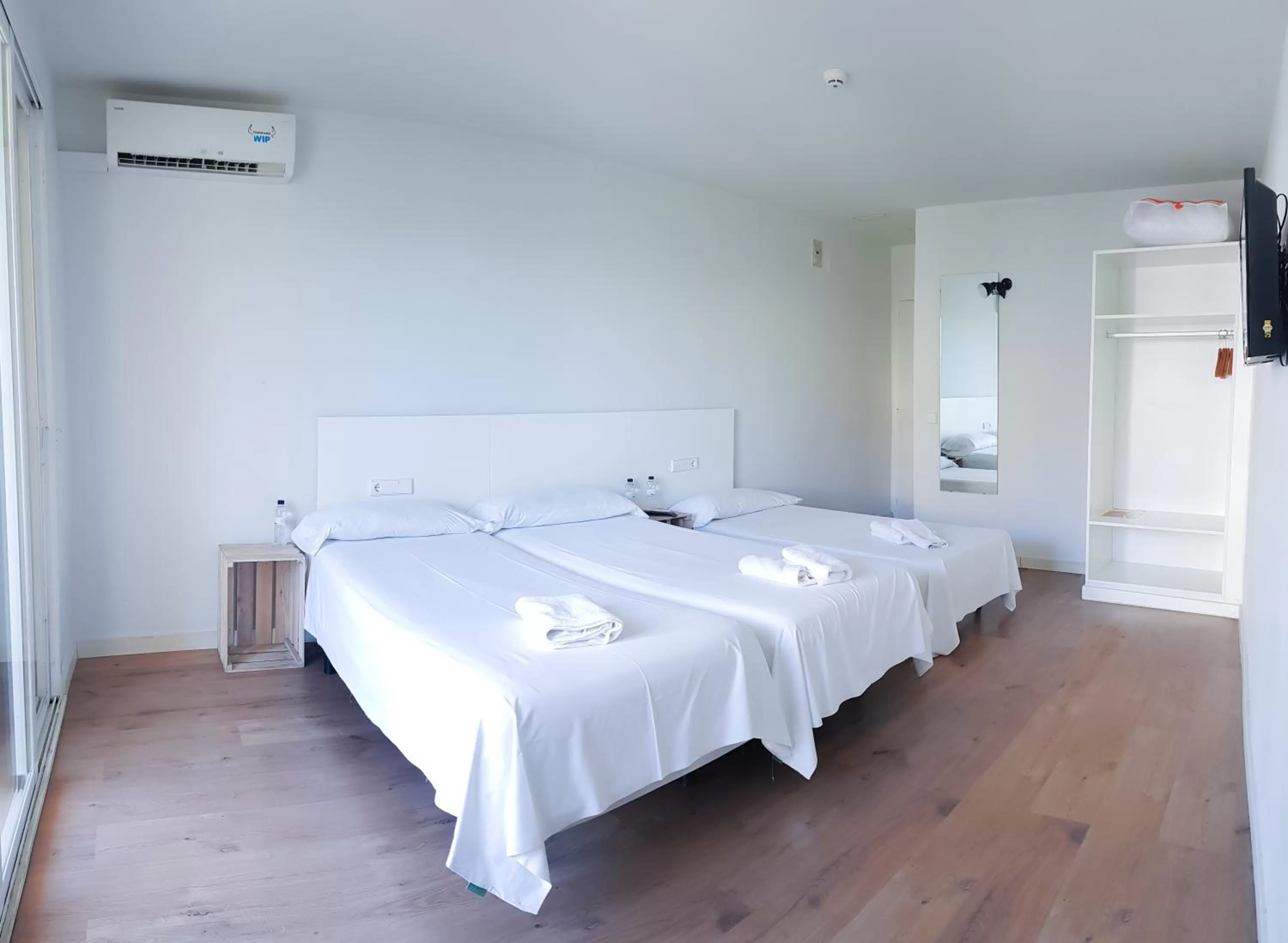 Bed in Dynamic Hotels Caldetes Barcelona