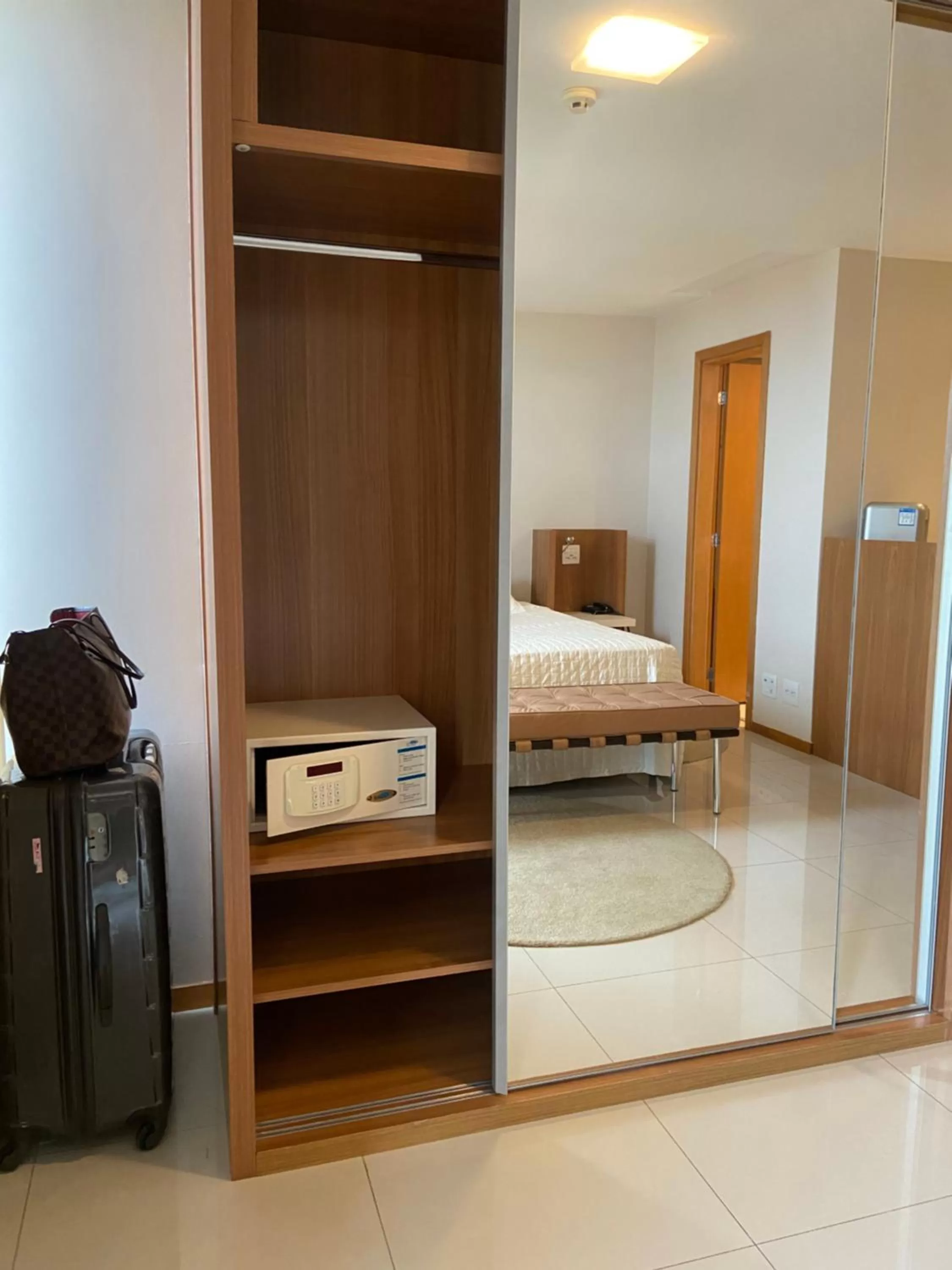 Bed in Flat em Ed Jade hotel