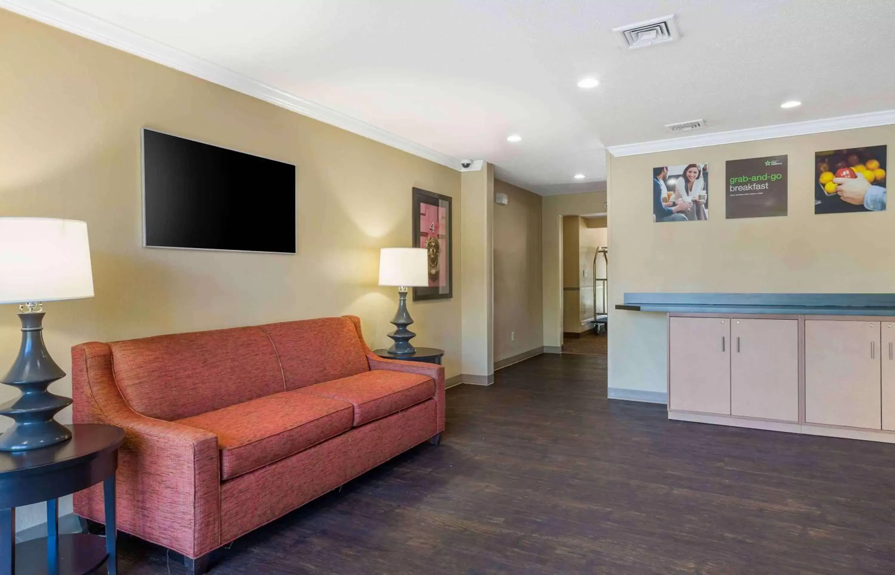 Lobby or reception, Seating Area in Extended Stay America Suites - Hartford - Farmington