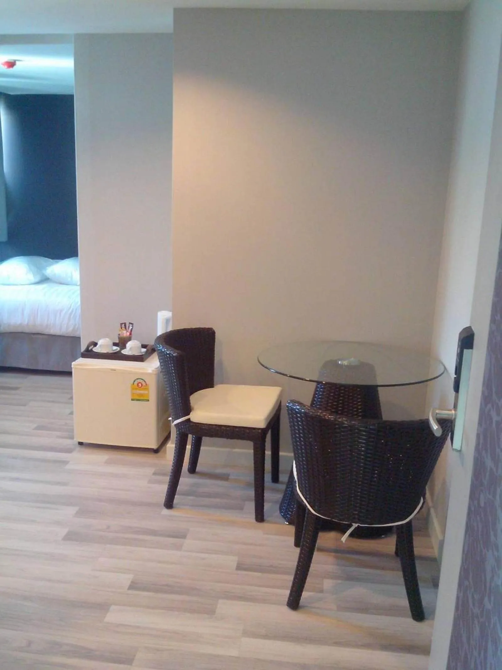 Dining area, Bed in Nantra Ploenchit hotel