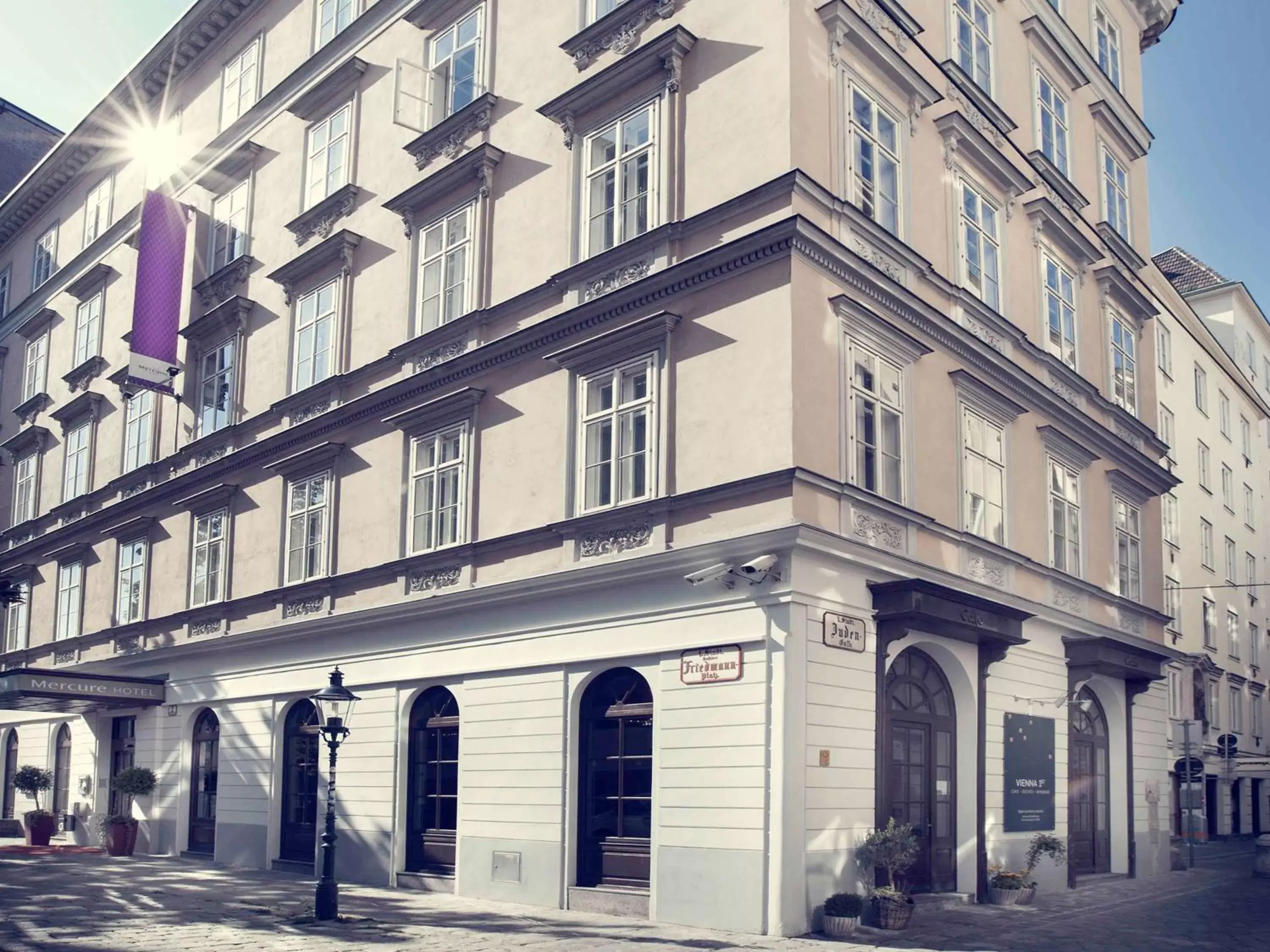 Property Building in Mercure Vienna First