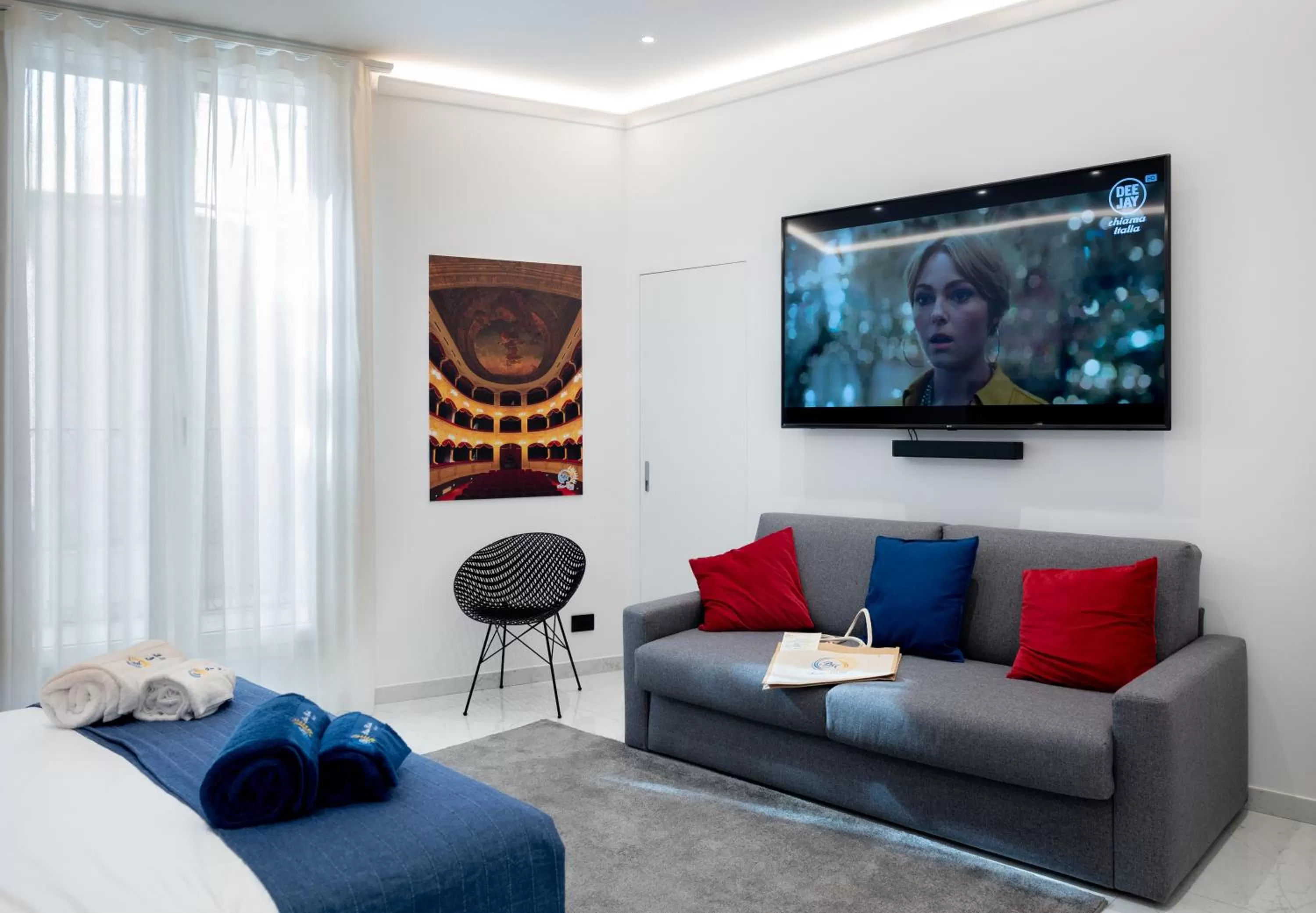 Photo of the whole room in BM SUITES CEFALU