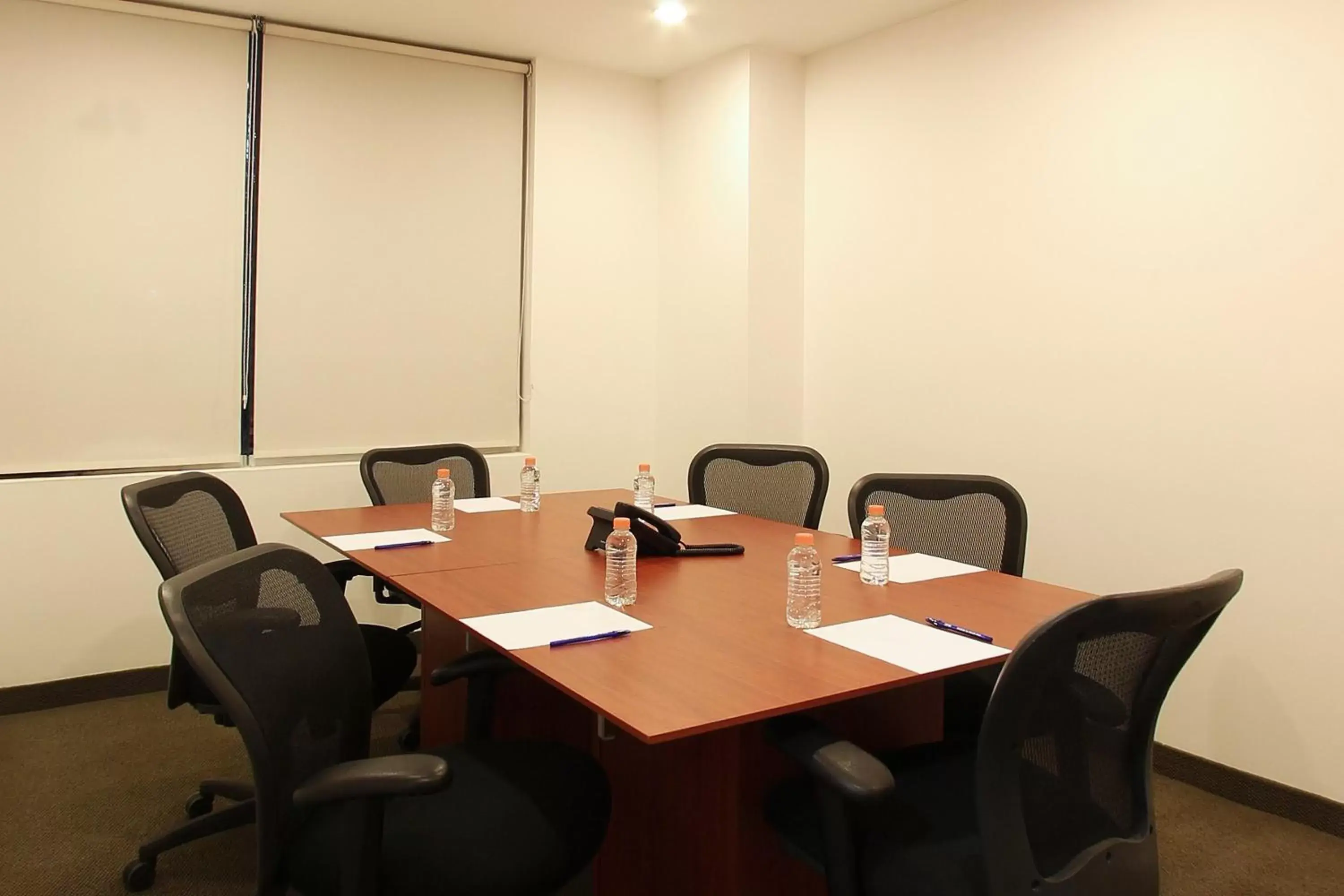 Meeting/conference room in One Queretaro Aeropuerto