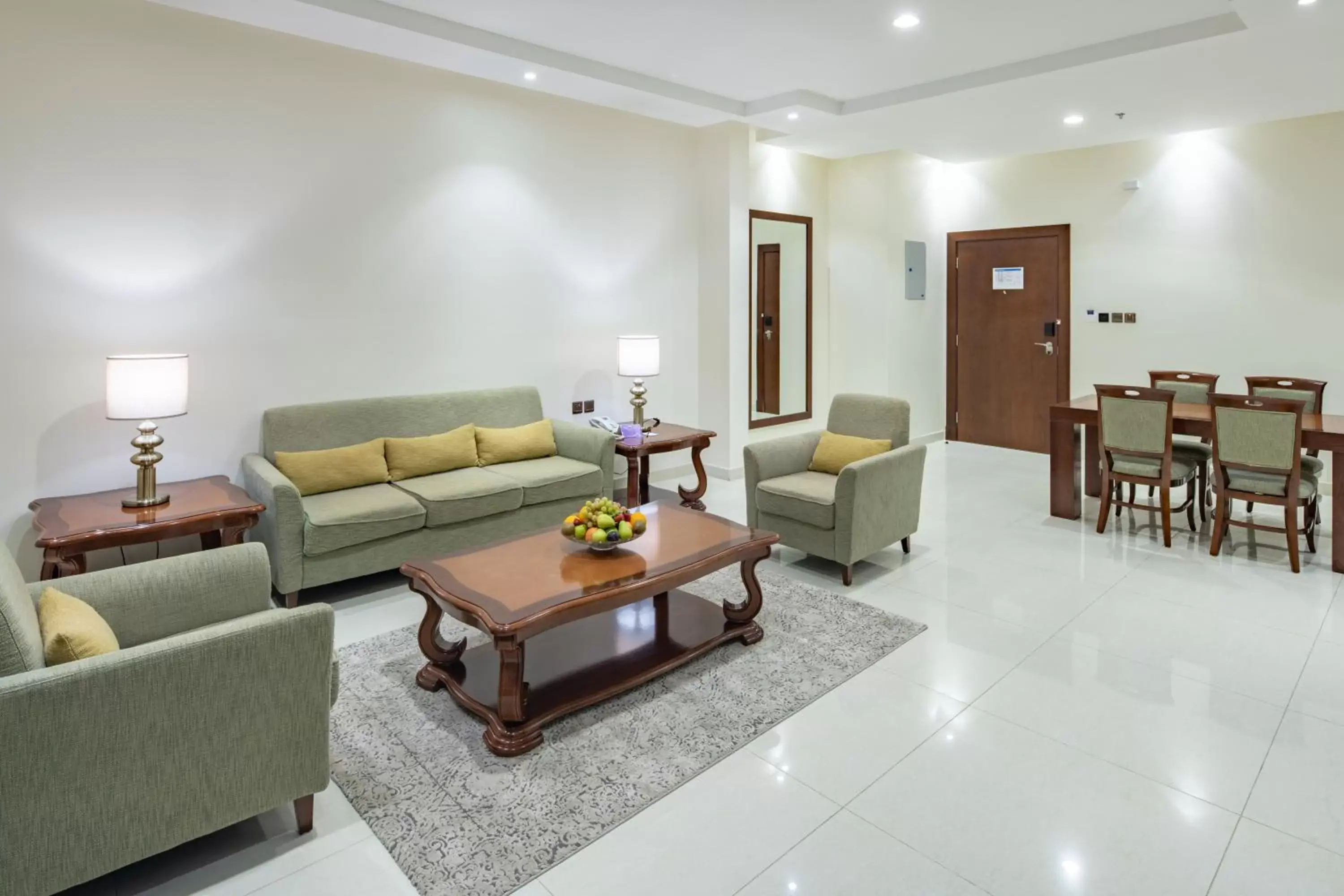 Living room, Seating Area in Radisson Blu Hotel, Buraidah