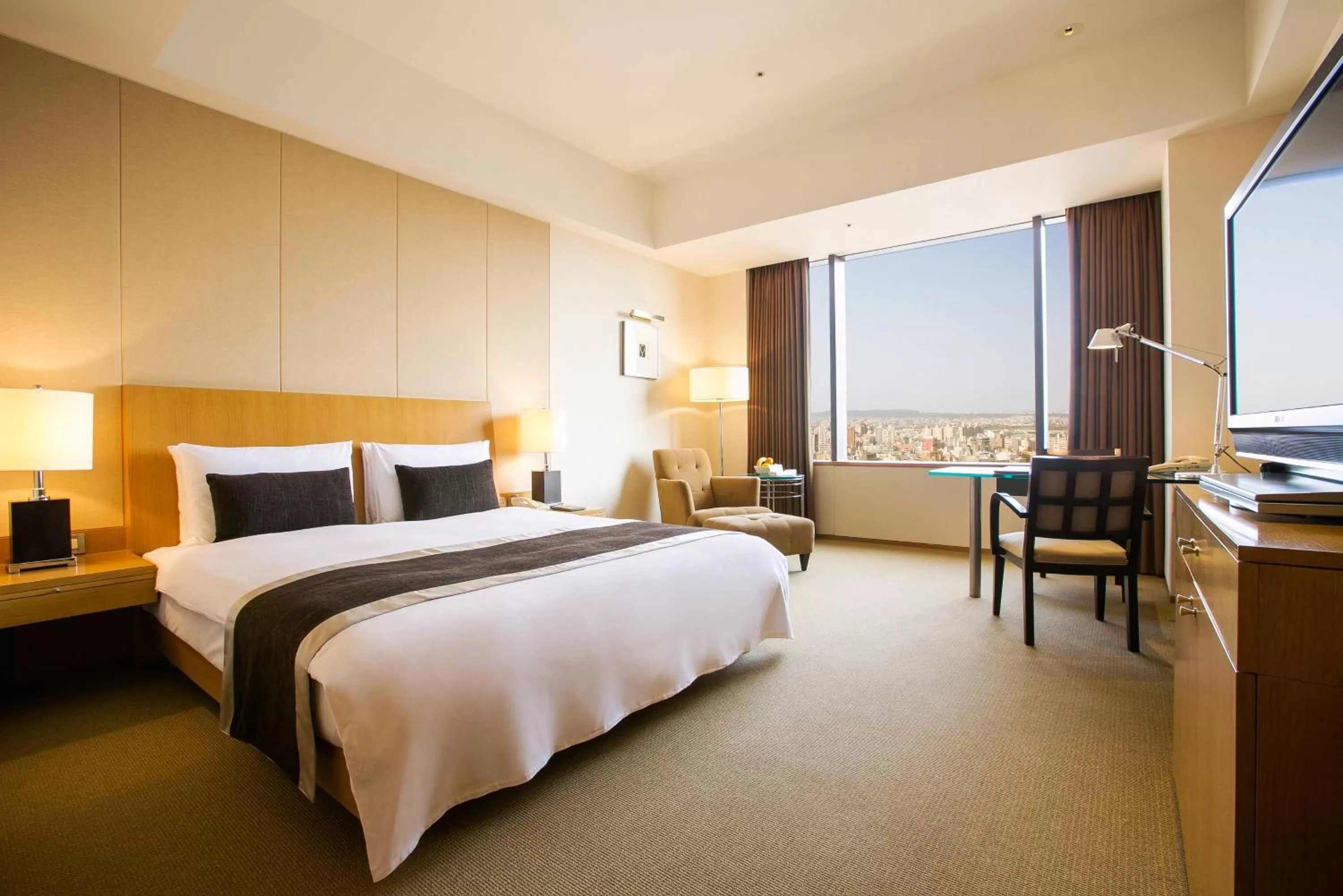 Bed in Ambassador Hotel Hsinchu