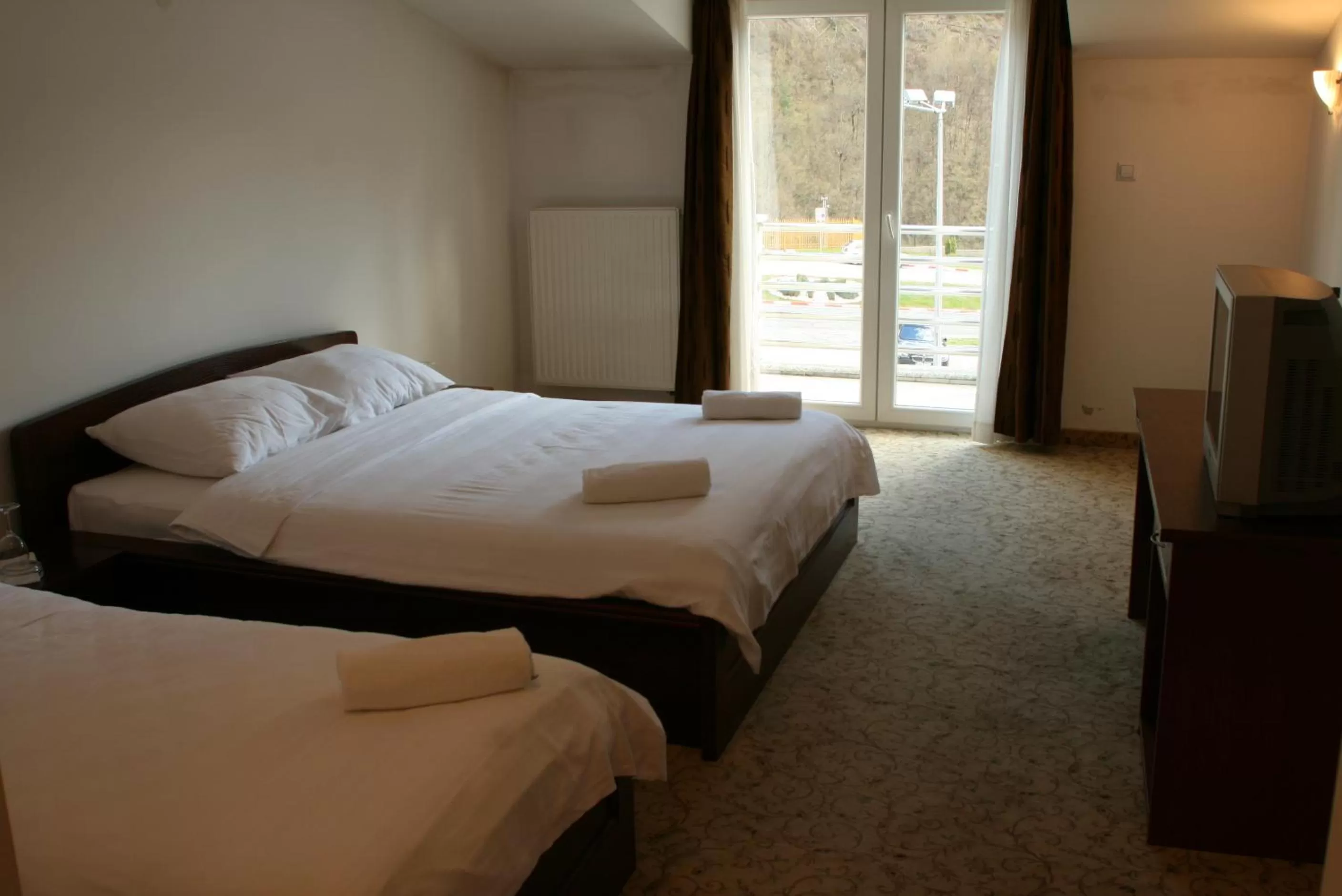 Bedroom, Bed in Motel Maksumić