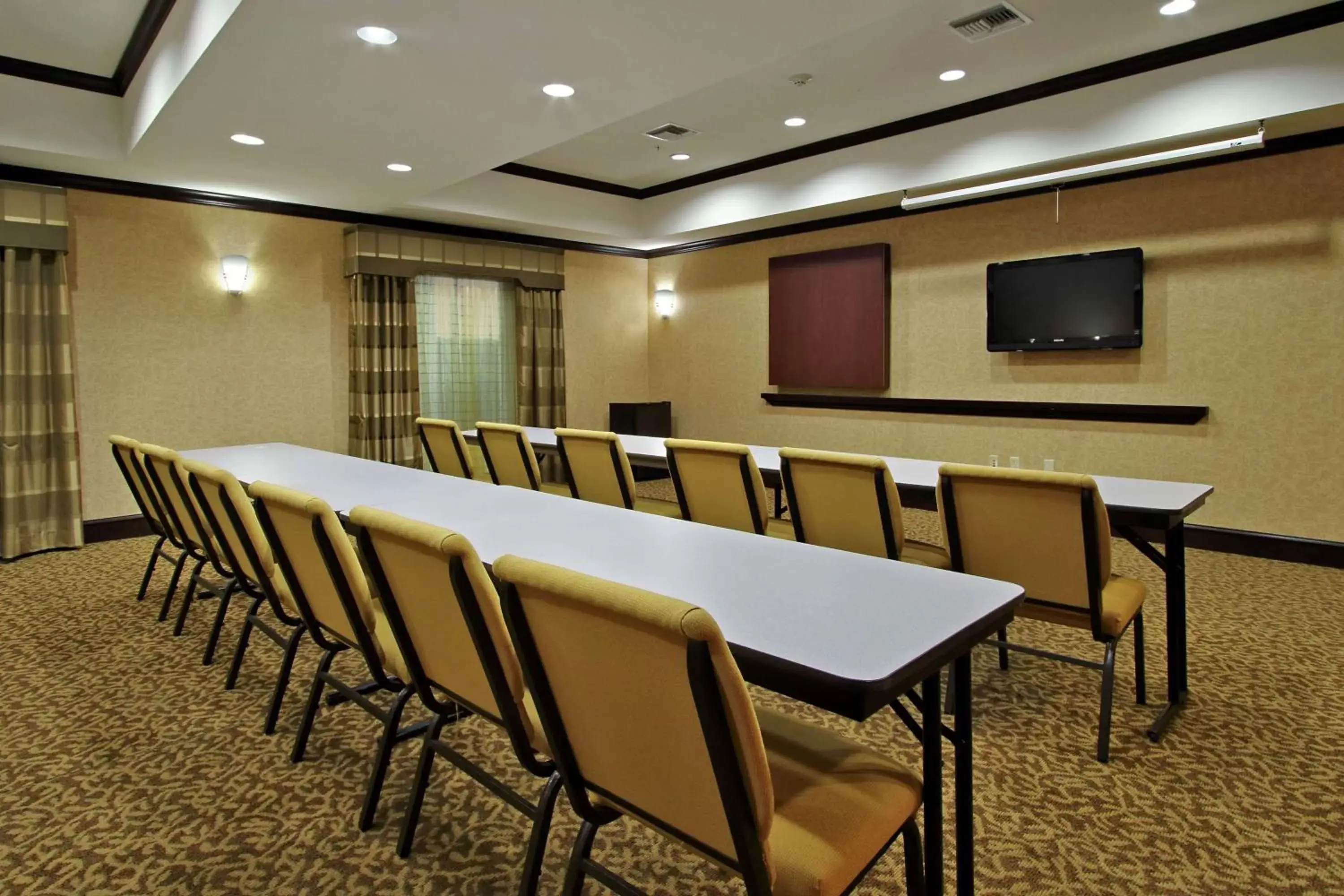 Meeting/conference room in Hampton Inn & Suites Buffalo