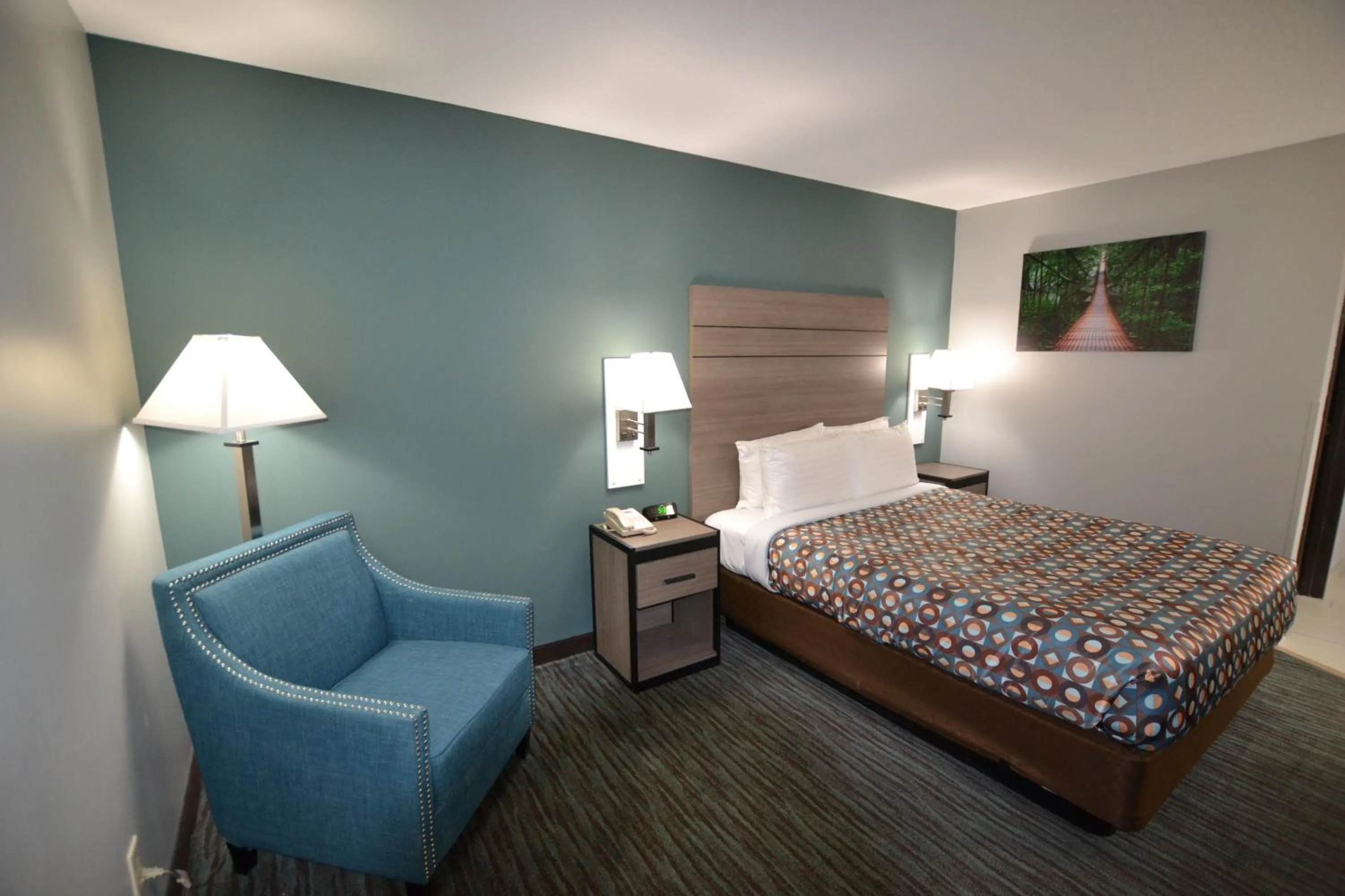 Photo of the whole room, Bed in Countryside Inn & Suites Omaha East-Council Bluffs IA