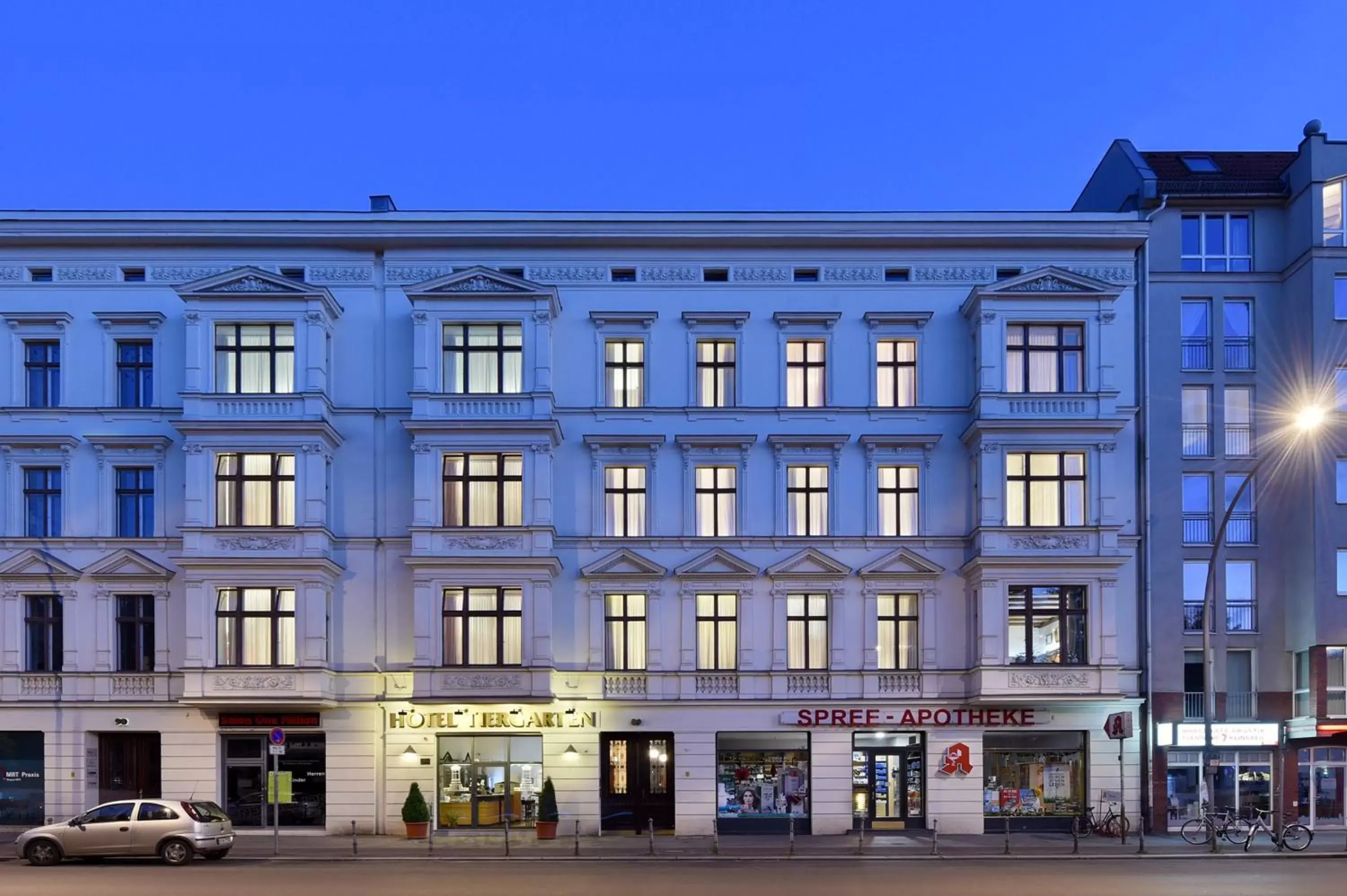 Facade/entrance, Property Building in Hotel Tiergarten Berlin