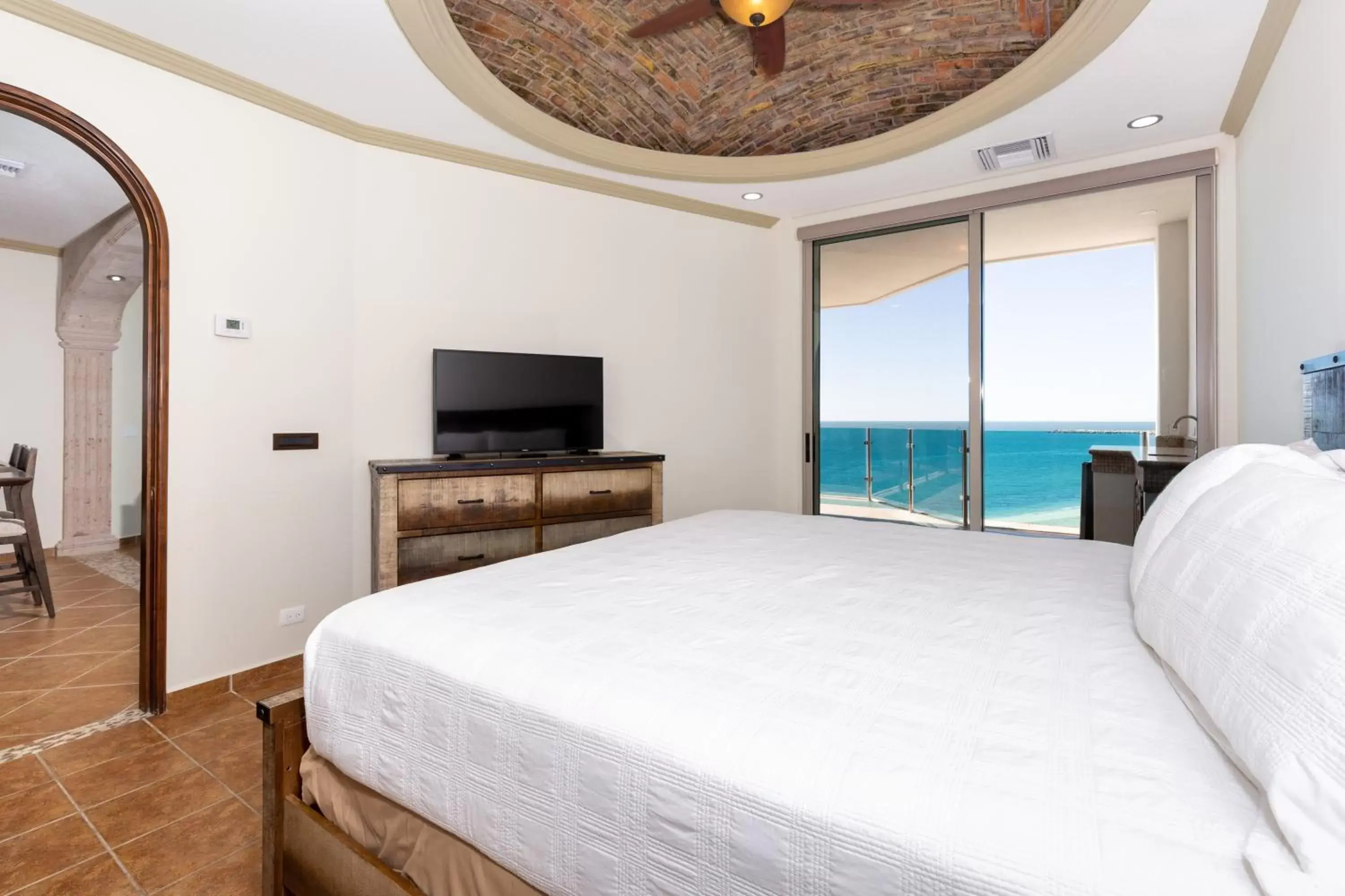 Bed in Esmeralda Beach Resort