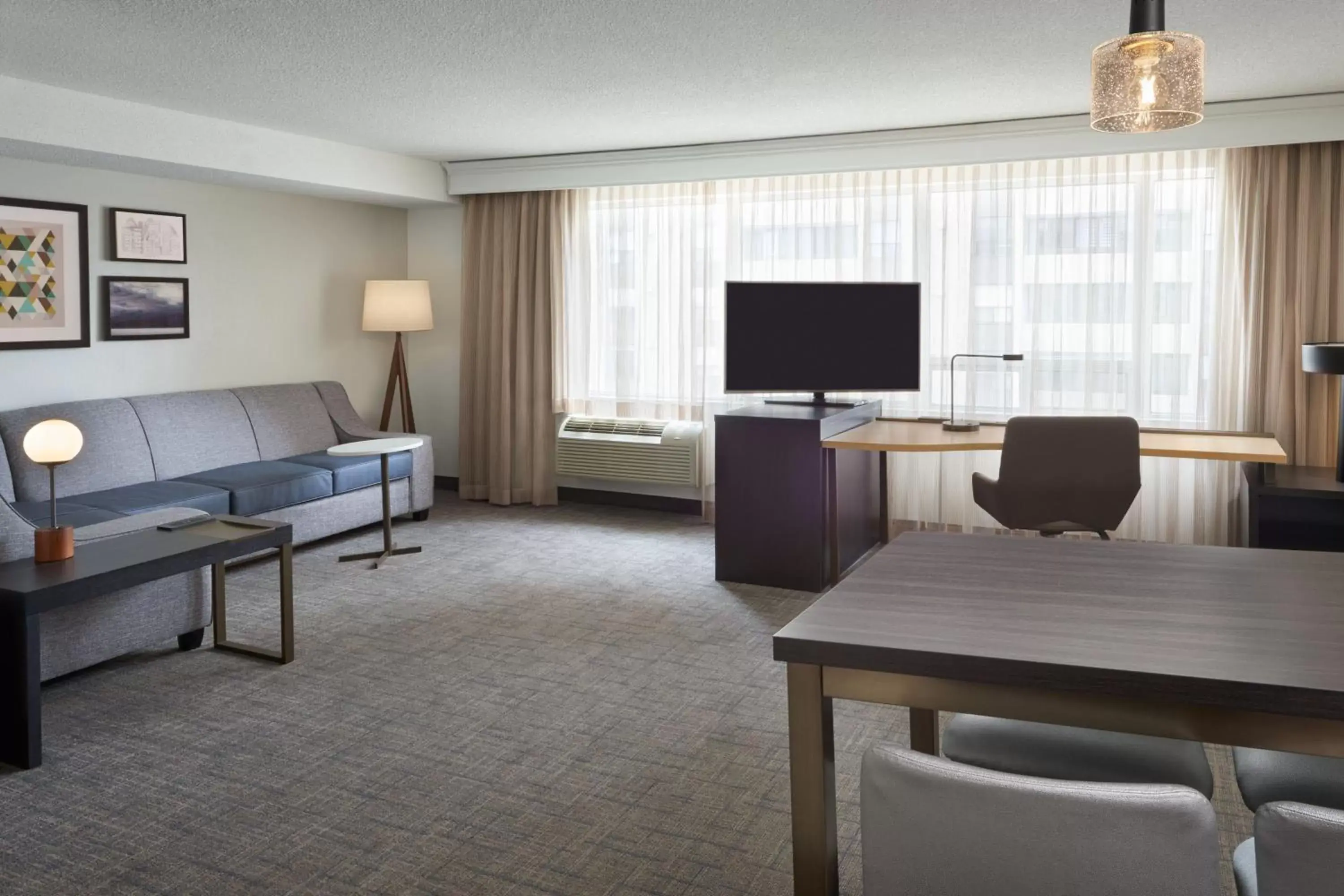 Bedroom, Seating Area in Residence Inn by Marriott London Downtown