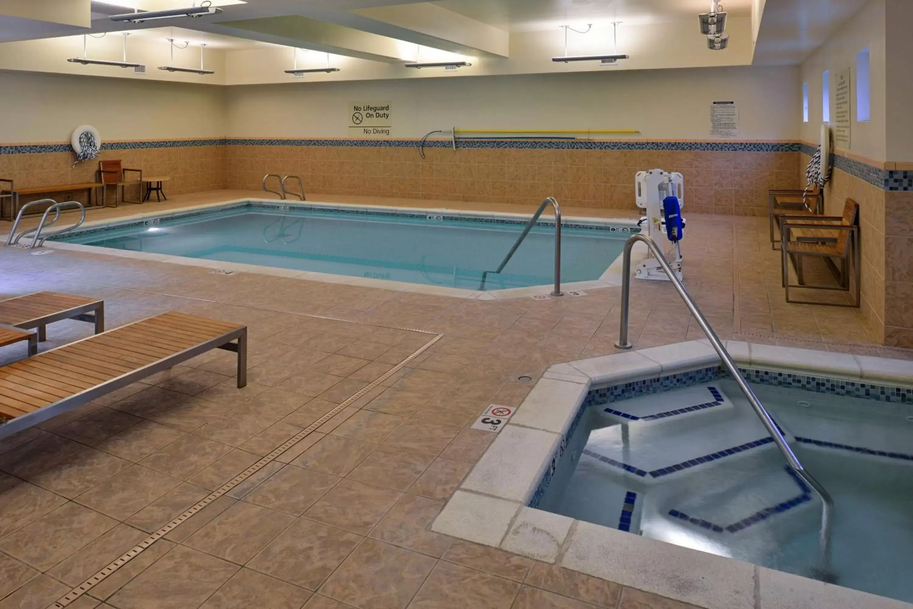 Pool view, Swimming Pool in Hampton Inn & Suites Tacoma