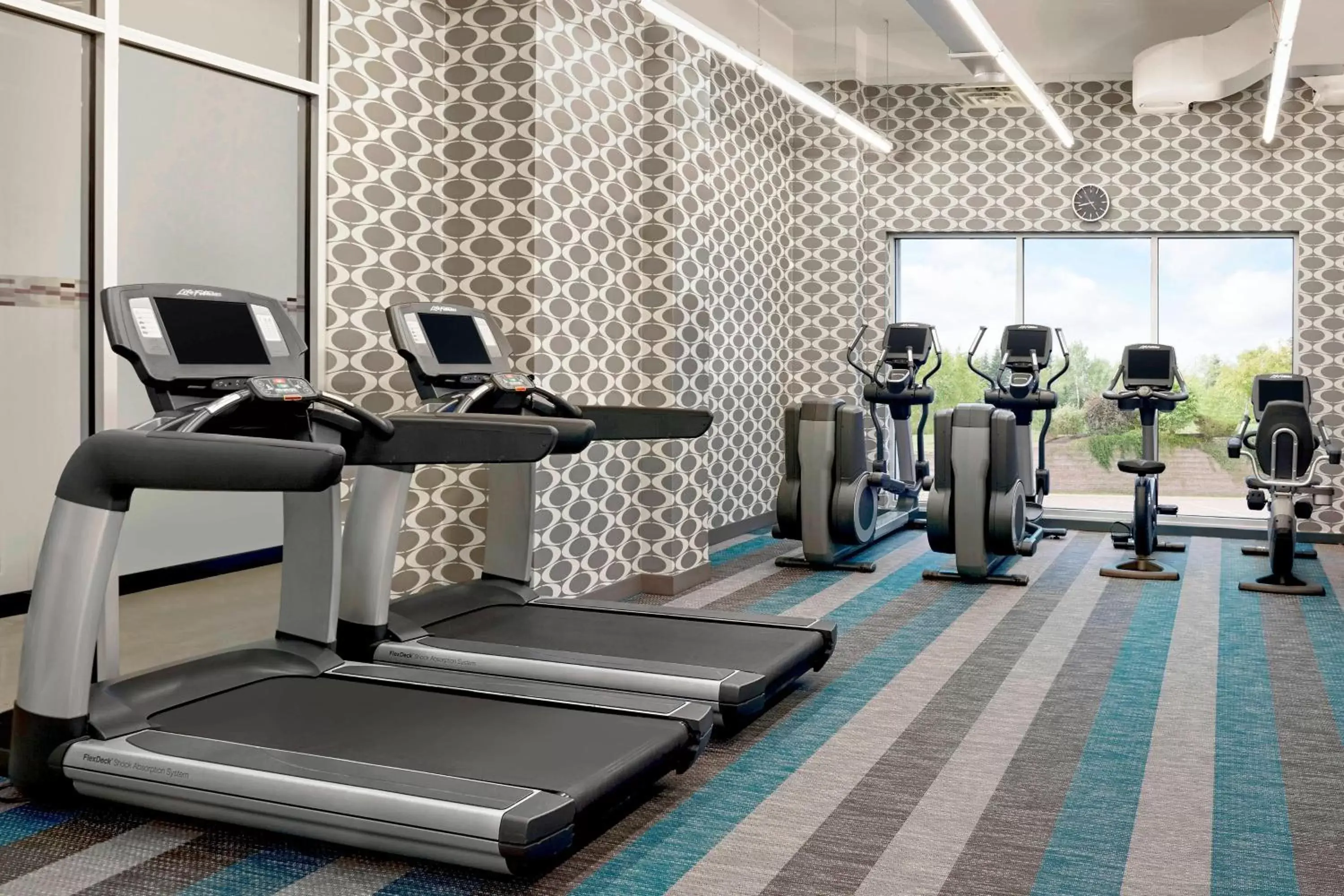 Fitness centre/facilities, Fitness Center/Facilities in Aloft Montreal Airport