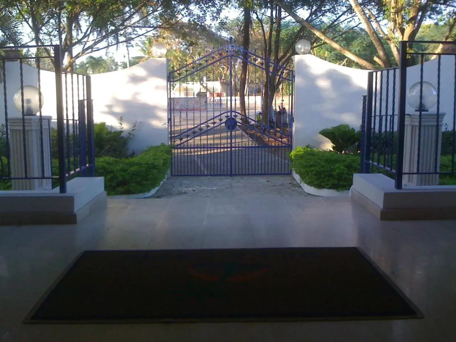 Facade/entrance in Hotel Villa Capri