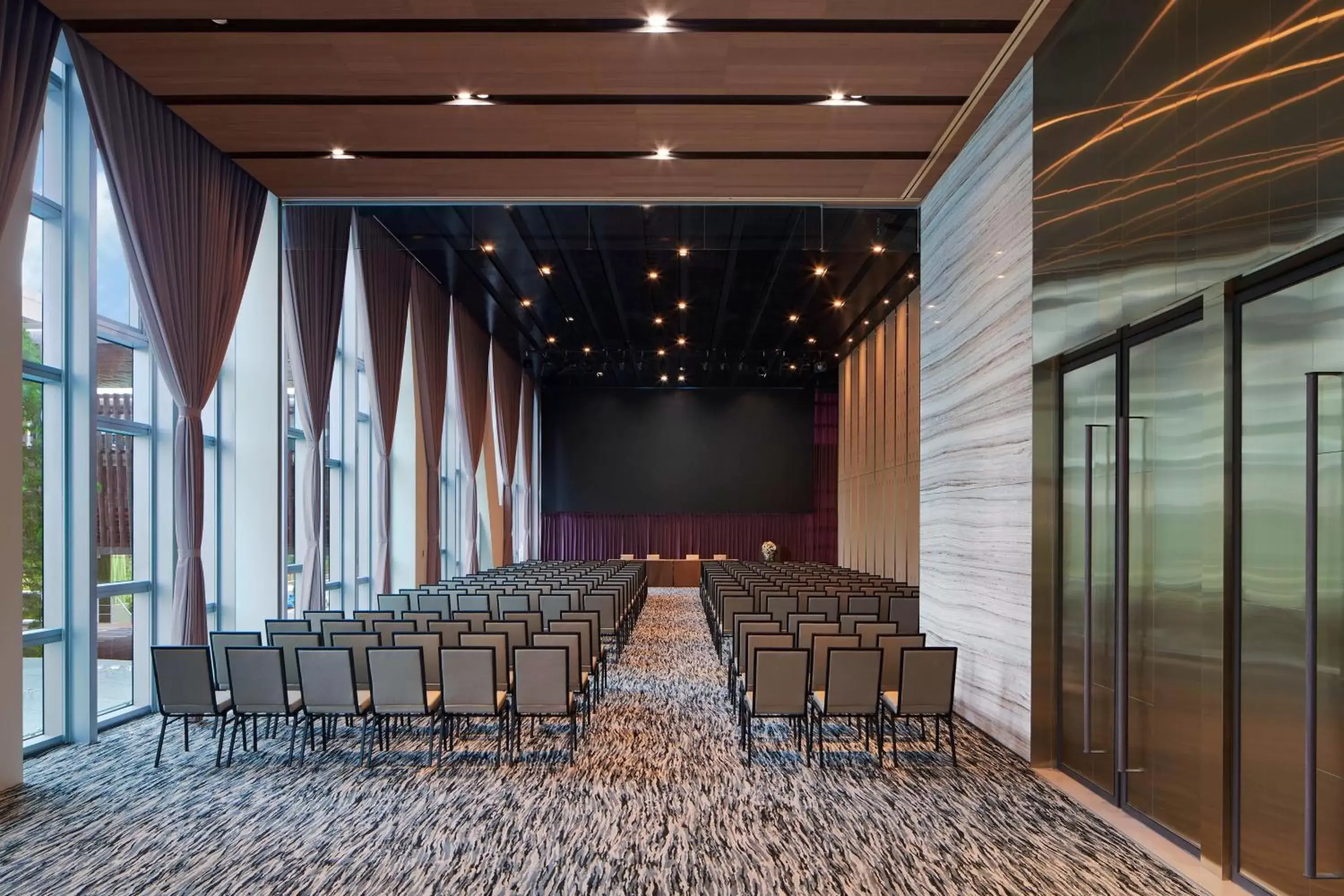 Meeting/conference room in Four Points by Sheraton Linkou