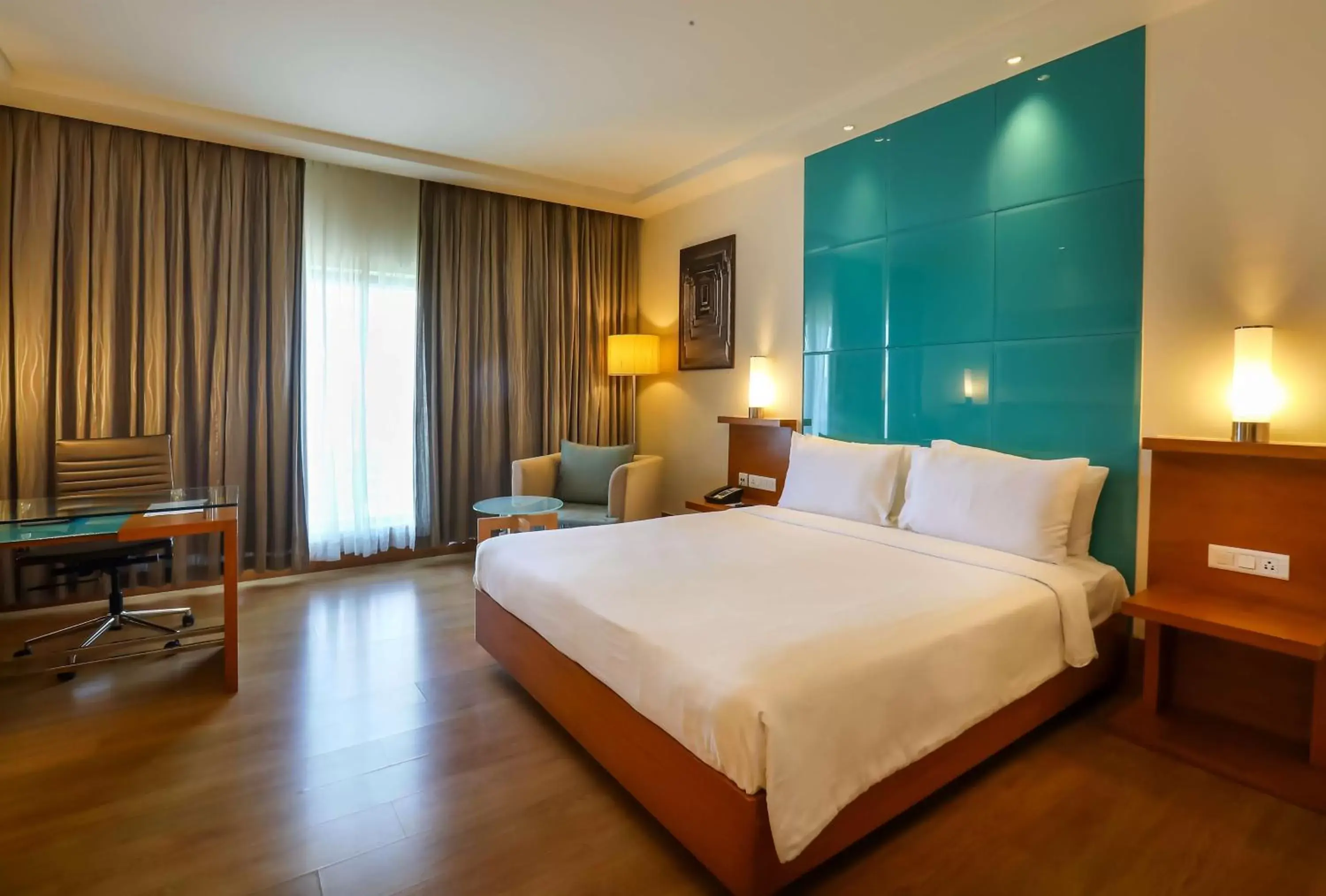 Photo of the whole room, Bed in Radisson Blu Hotel Chennai City Centre