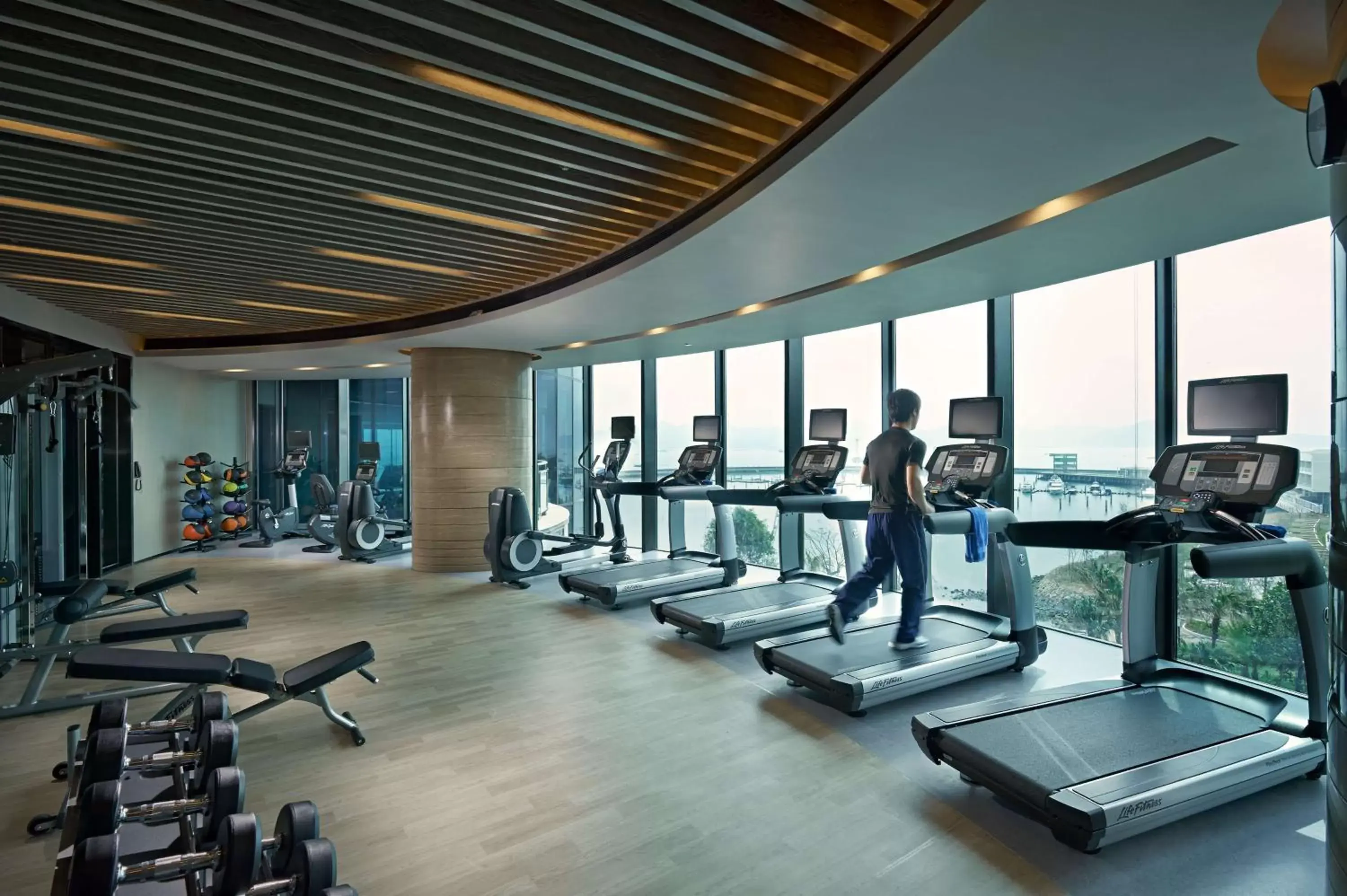 Fitness centre/facilities, Fitness Center/Facilities in Hilton Shenzhen Shekou Nanhai