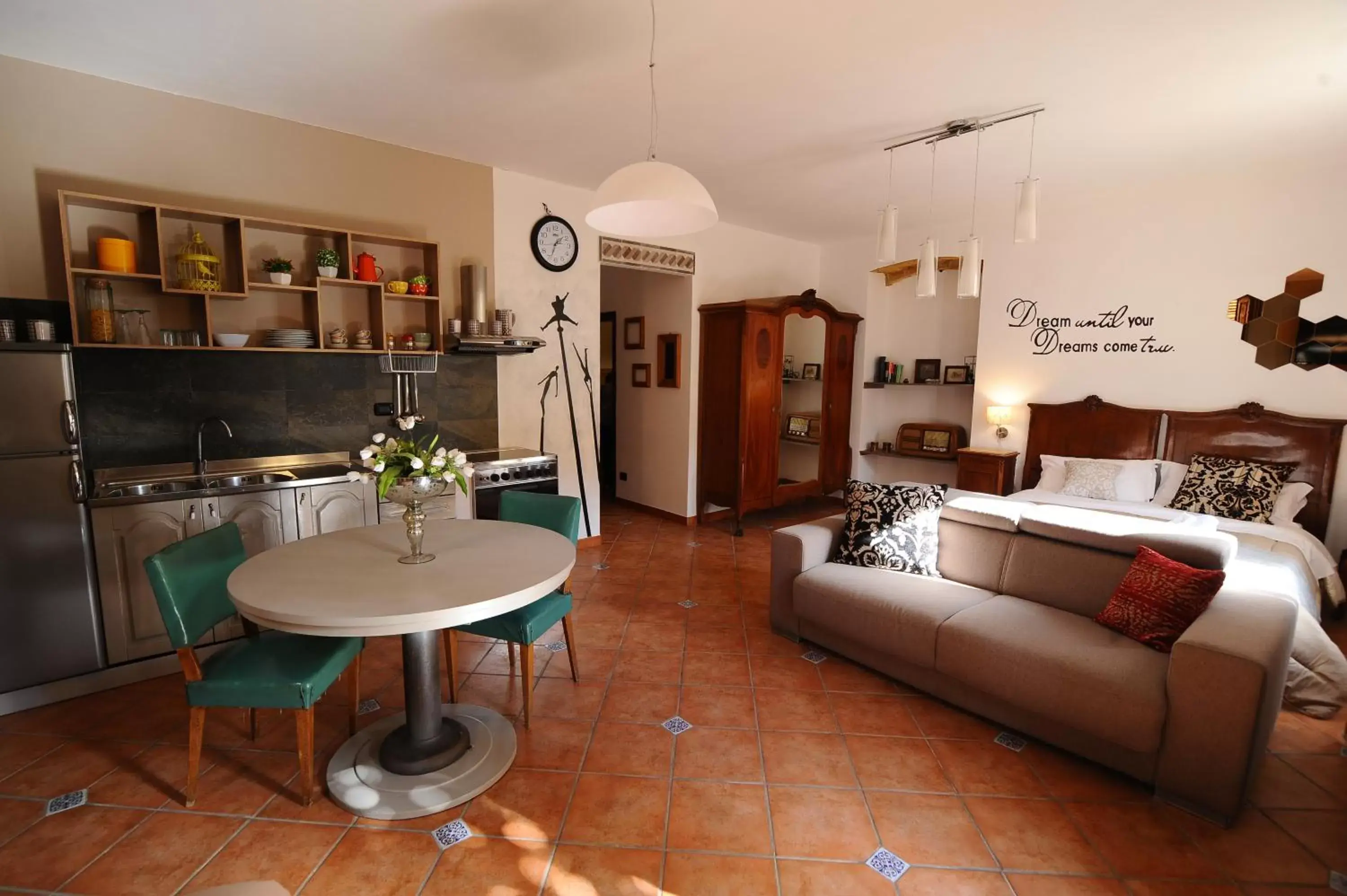 Photo of the whole room, Kitchen/Kitchenette in Villa La Lumia B&B Suites & Apartments
