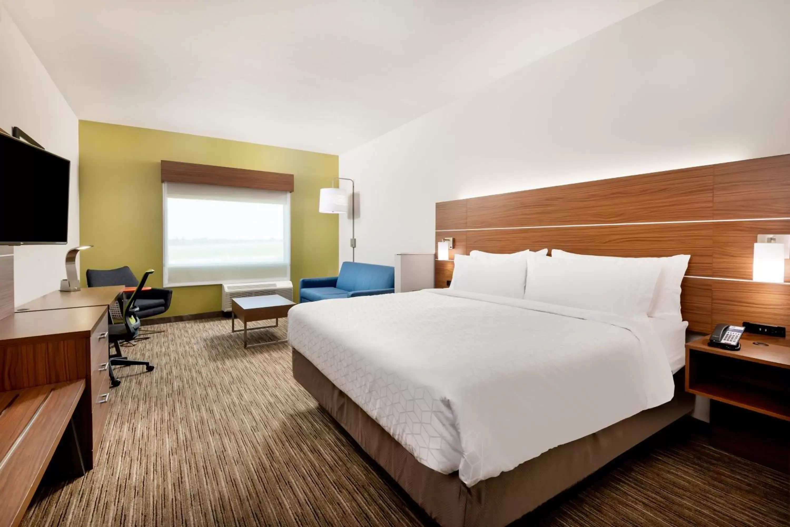 Photo of the whole room, Bed in Holiday Inn Express & Suites - Punta Gorda, an IHG Hotel