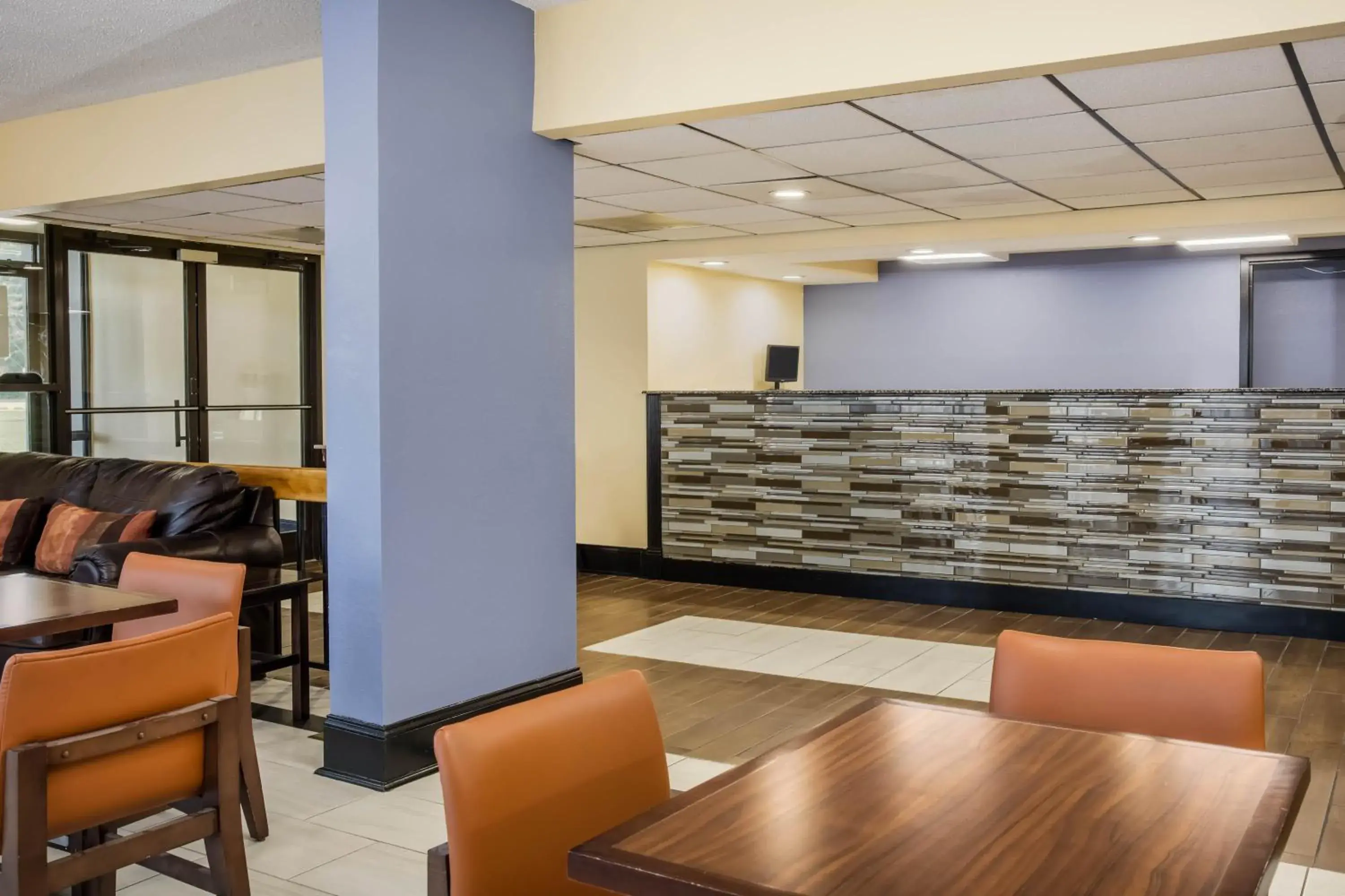 Lobby or reception in Days Inn by Wyndham Wilson