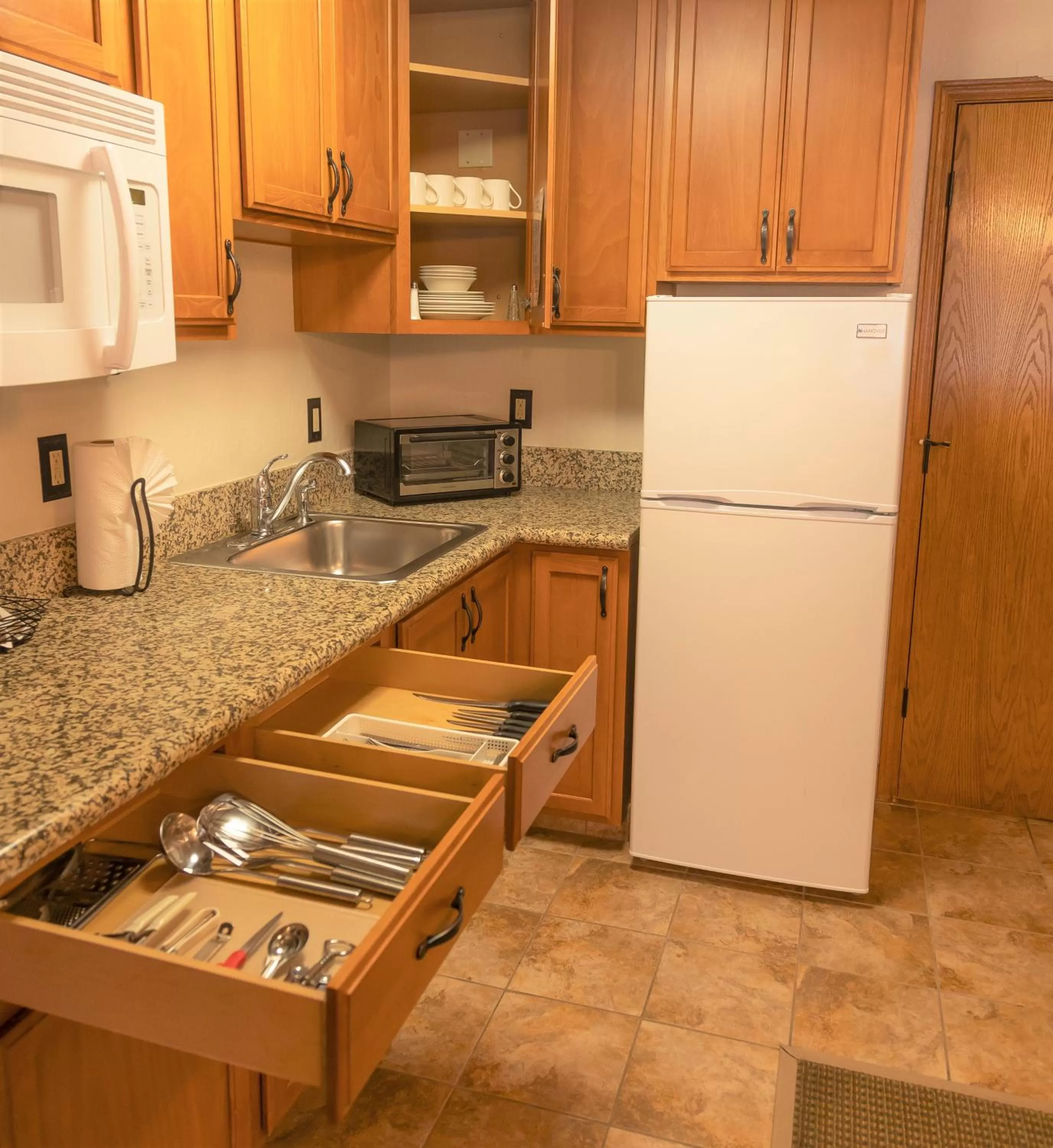 Kitchen or kitchenette in The Tahoe Beach & Ski Club Owners Association